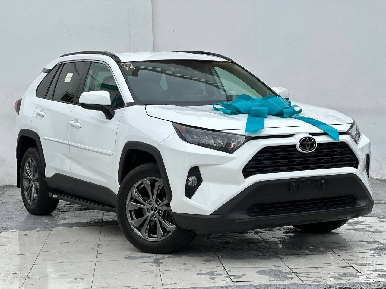 jeepetas y camionetas - TOYOTA RAV4 LE  2019