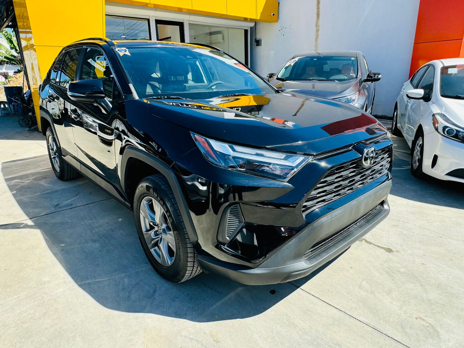 jeepetas y camionetas - Toyota Rav4 2022 XLE PREMIUM ✅️  Clean Carfax  5