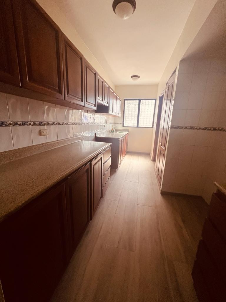 apartamentos - Alquilo Apto Vacio en la av. Enriquillo 213 Metros
