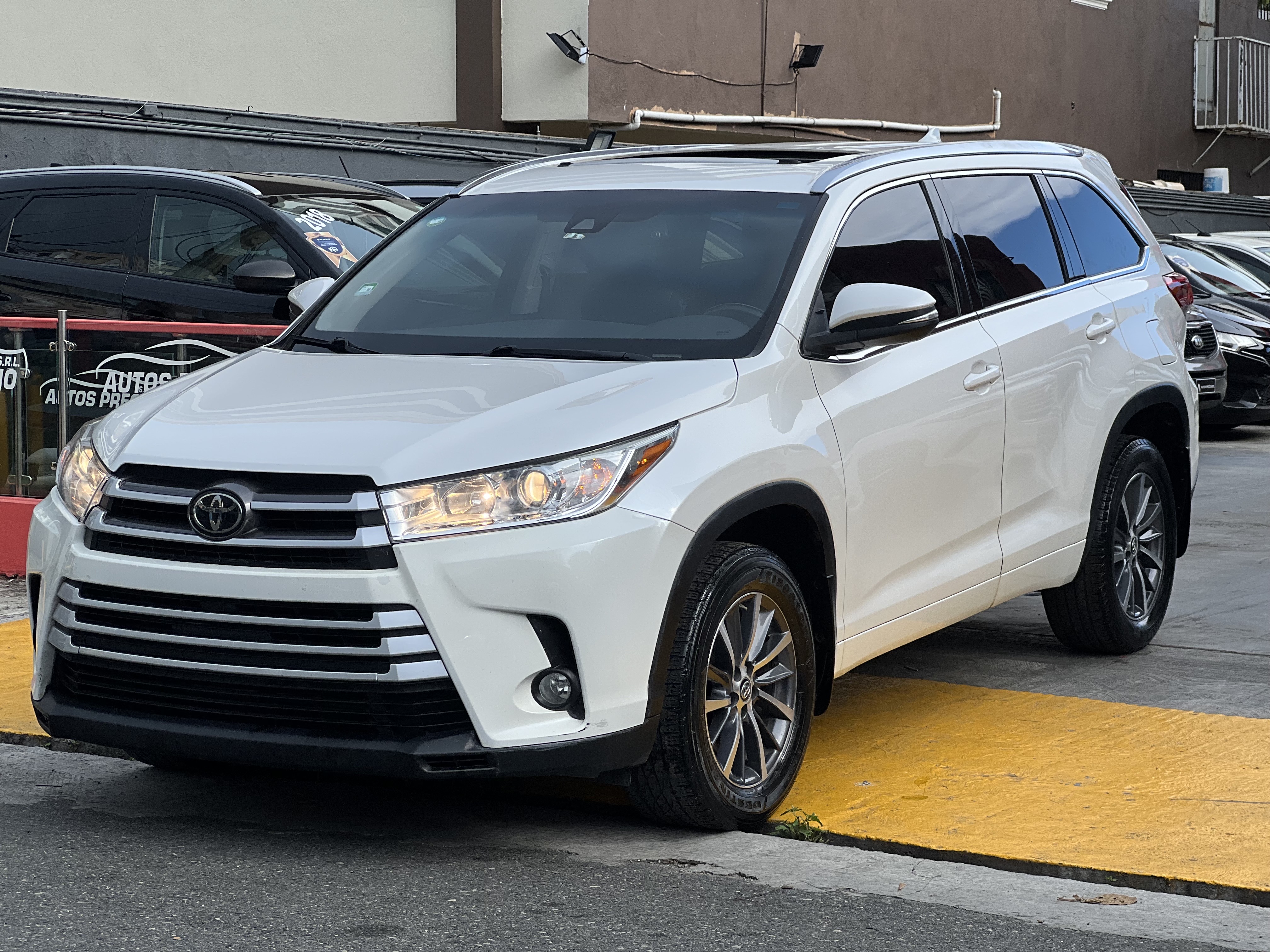 jeepetas y camionetas - Toyota Highlander XLE 4x4 2018 1