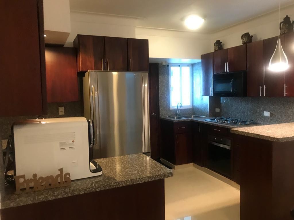 apartamentos - Penthouse de 4 habitaciones en venta/ alquiler en El Millón totalmente amueblado 1