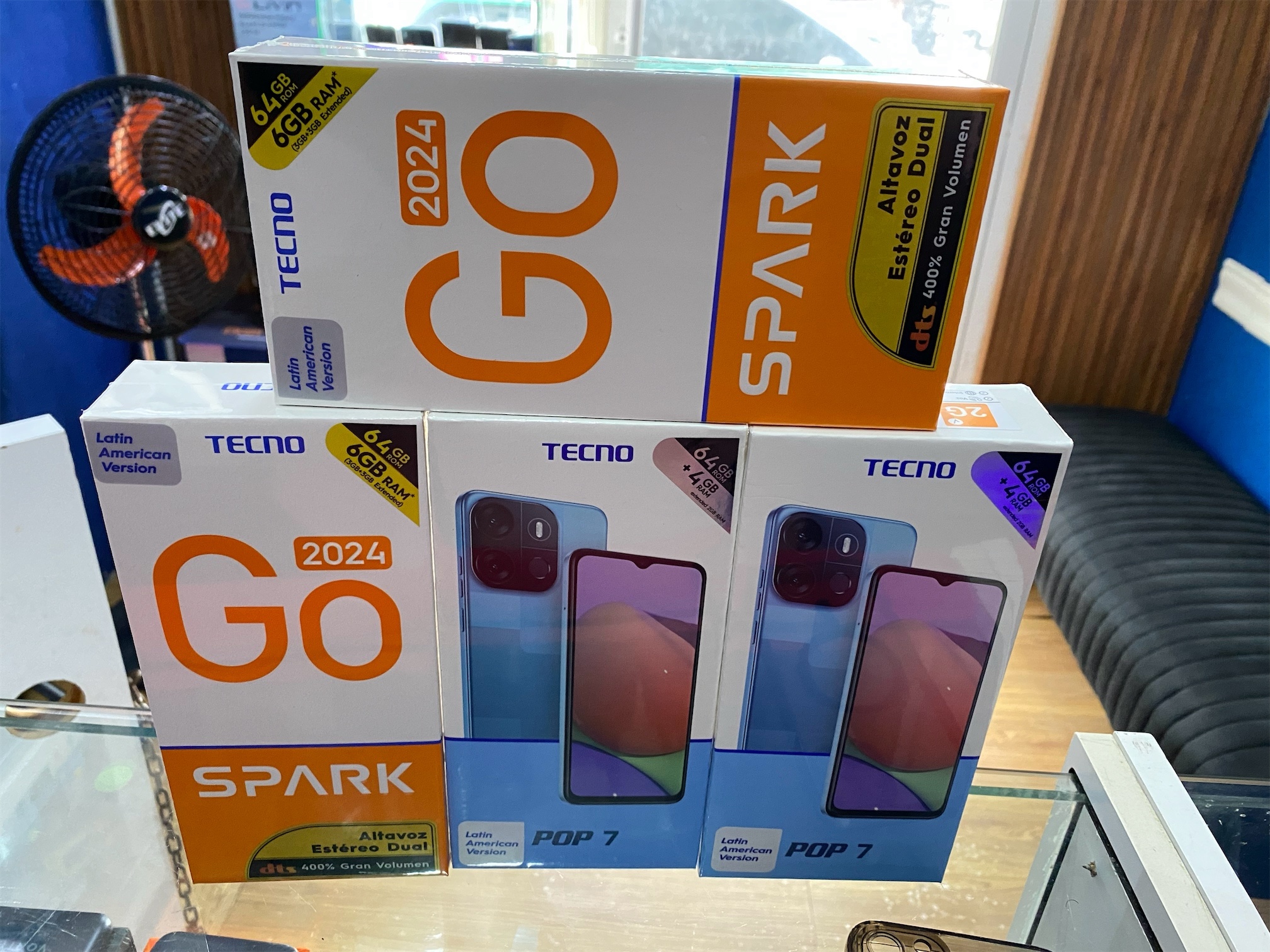 celulares y tabletas - Tecno pop 7 tecno goo spark 2024 64Gb  4