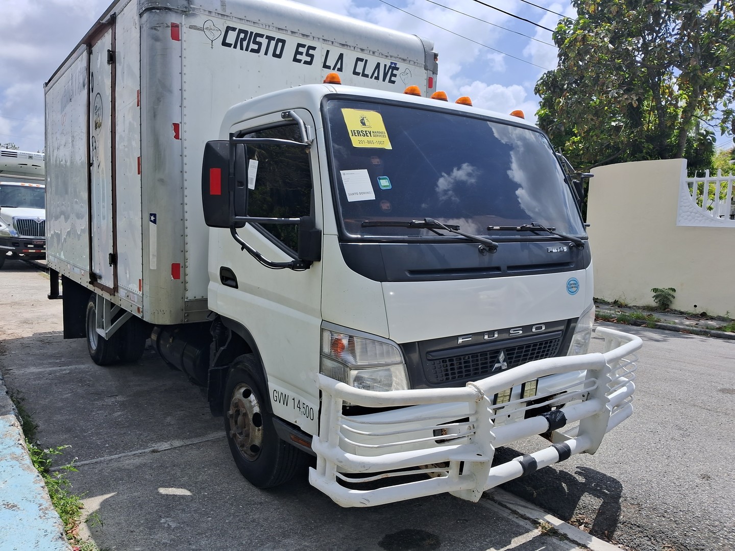 camiones y vehiculos pesados - Camión Mitsubishi Fuso modelo FE145 Año 2010