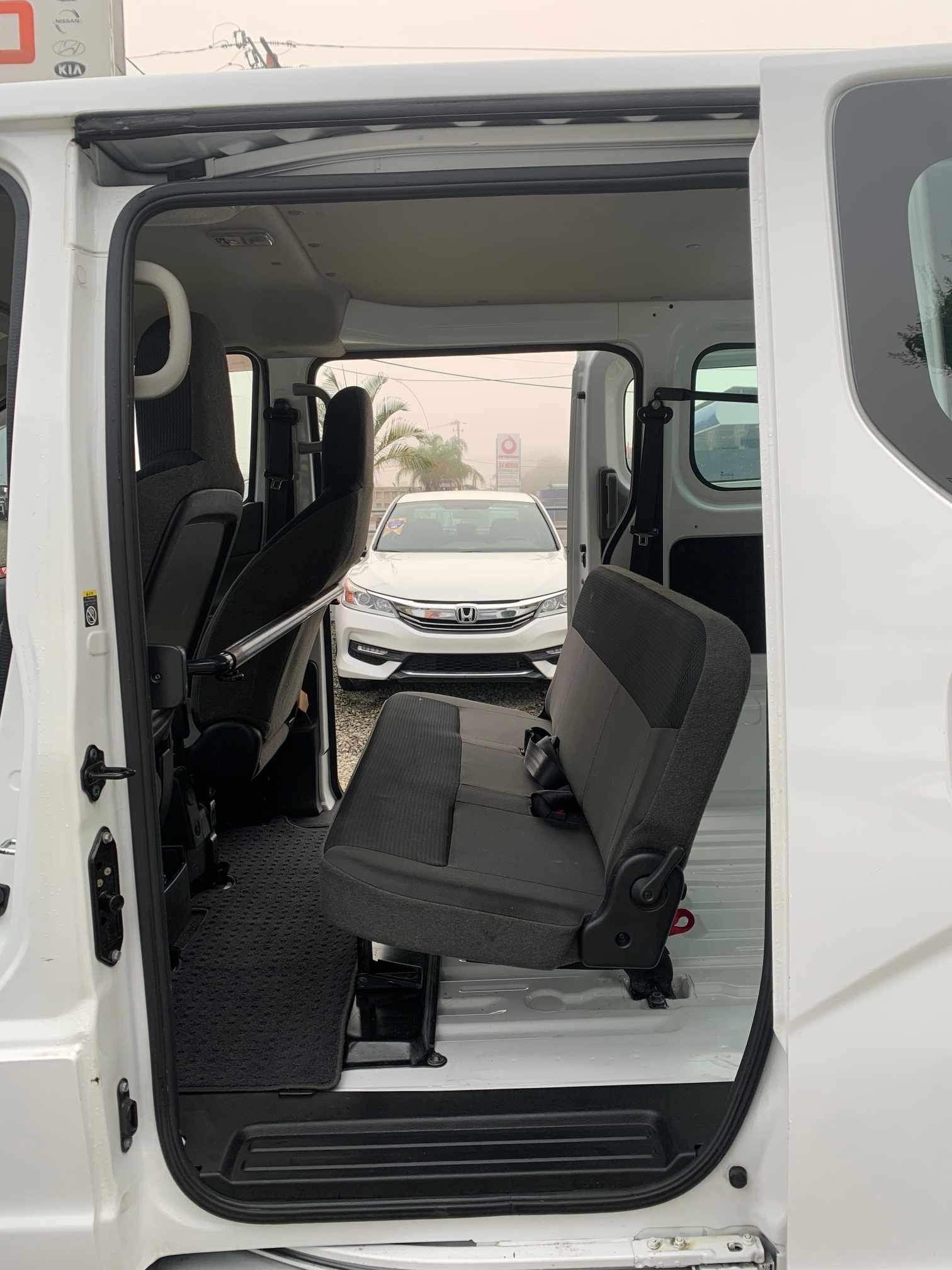 jeepetas y camionetas - Nissan NV200 2018 - Financiamiento Disponible  8