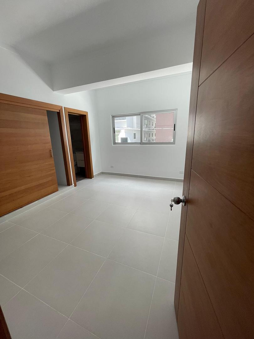 apartamentos - Apartamento alquiler en Evaristo Morales  5