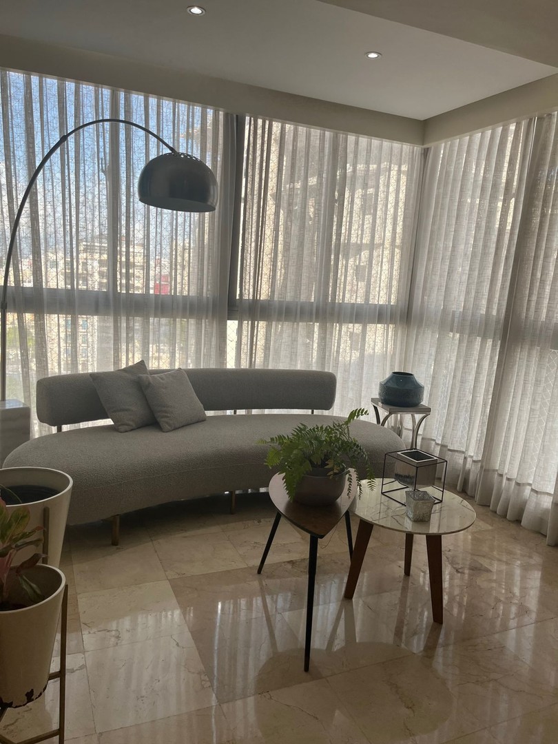 apartamentos - Apartamento en Venta PIso alto en Naco 8