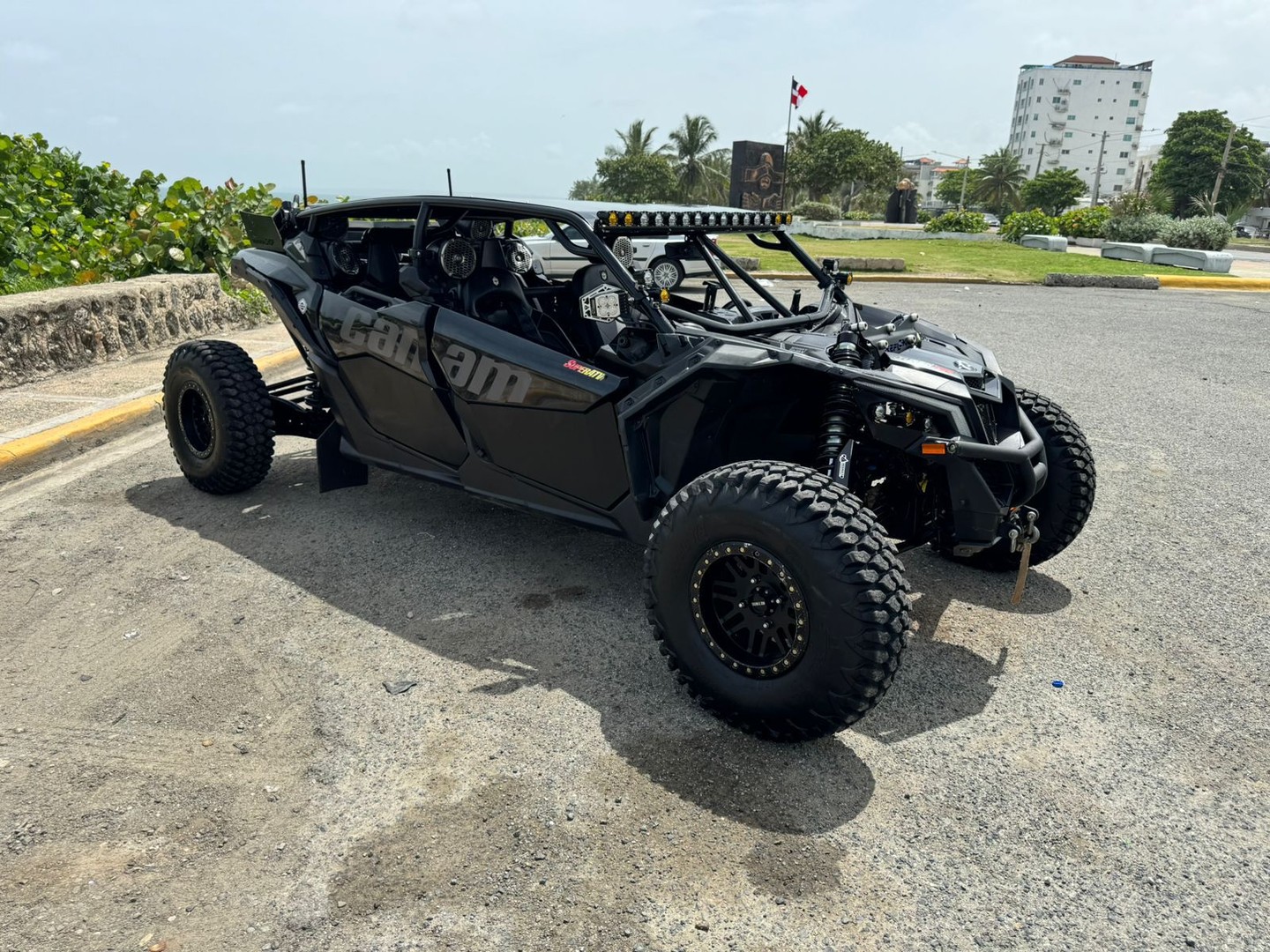 vehiculos recreativos - 2023 Can-Am Maverick X3 1