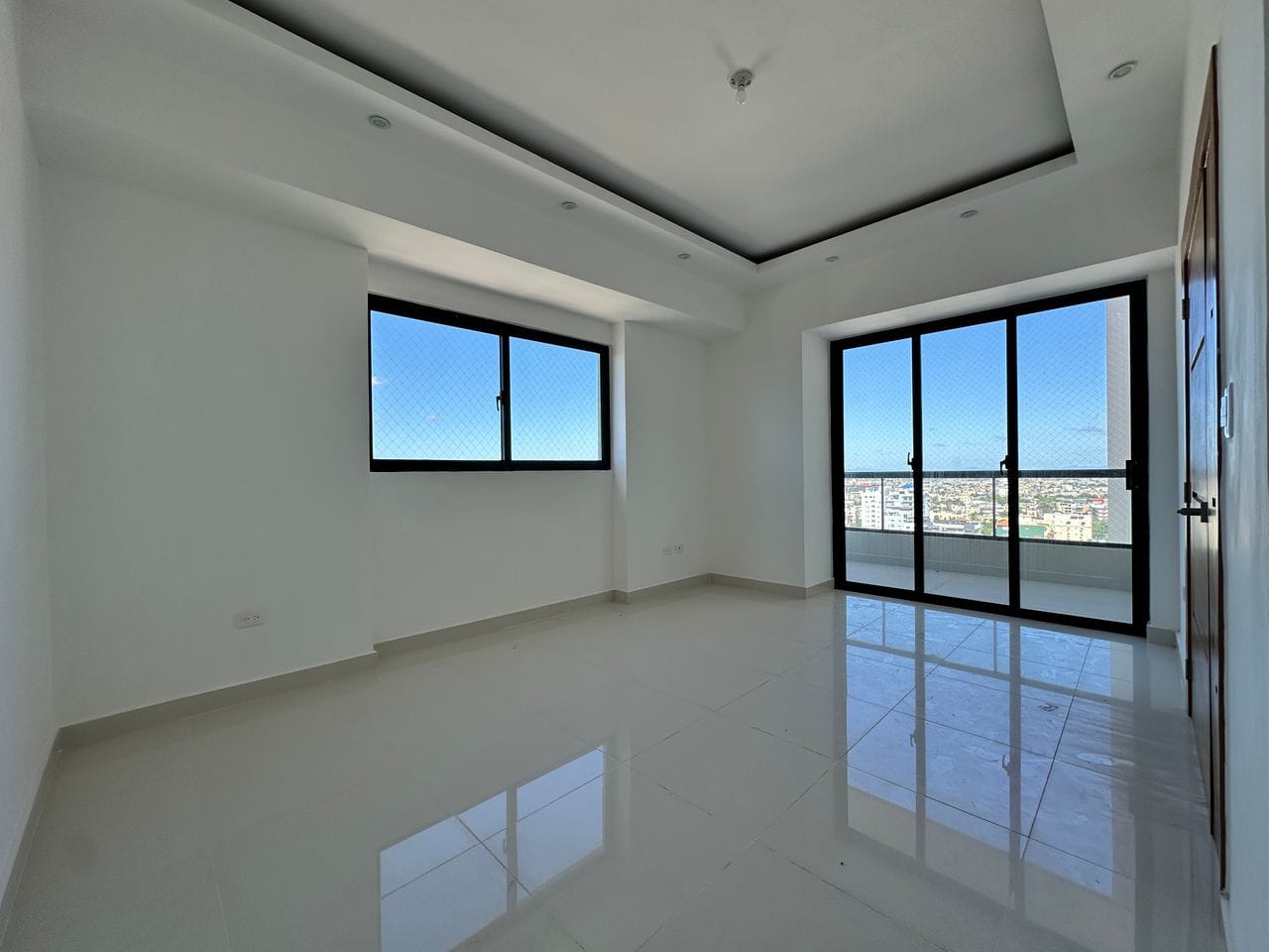 apartamentos - Vendo excelente apartamento en Torre moderna de Alma Rosa 1ra  0