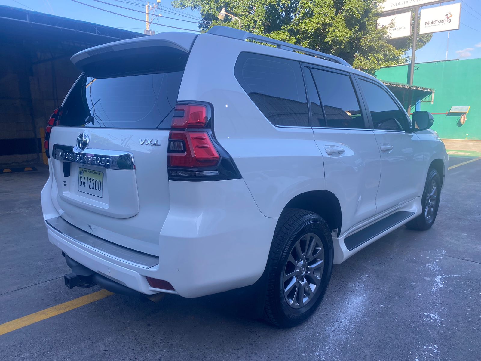 jeepetas y camionetas - Toyota land cruicer prado 2018 gasolina  4