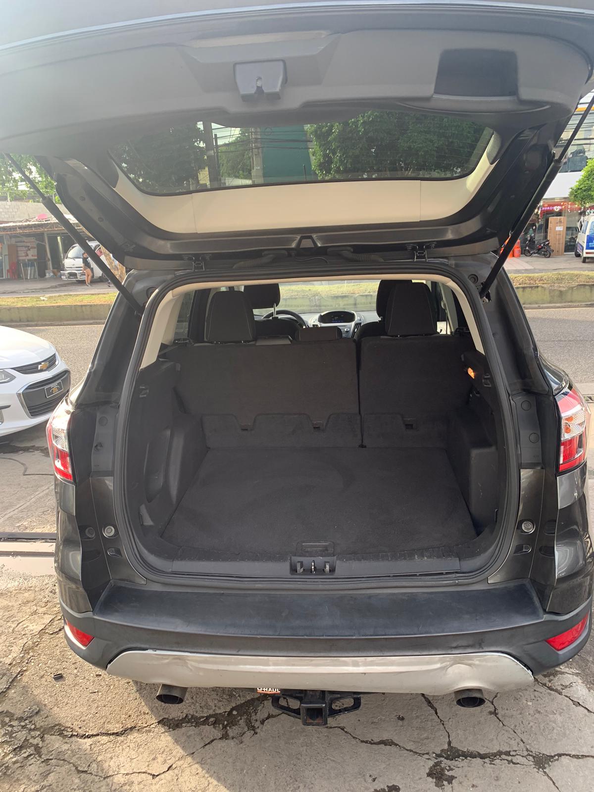 jeepetas y camionetas - Ford Escape SE 4WD 2018 5