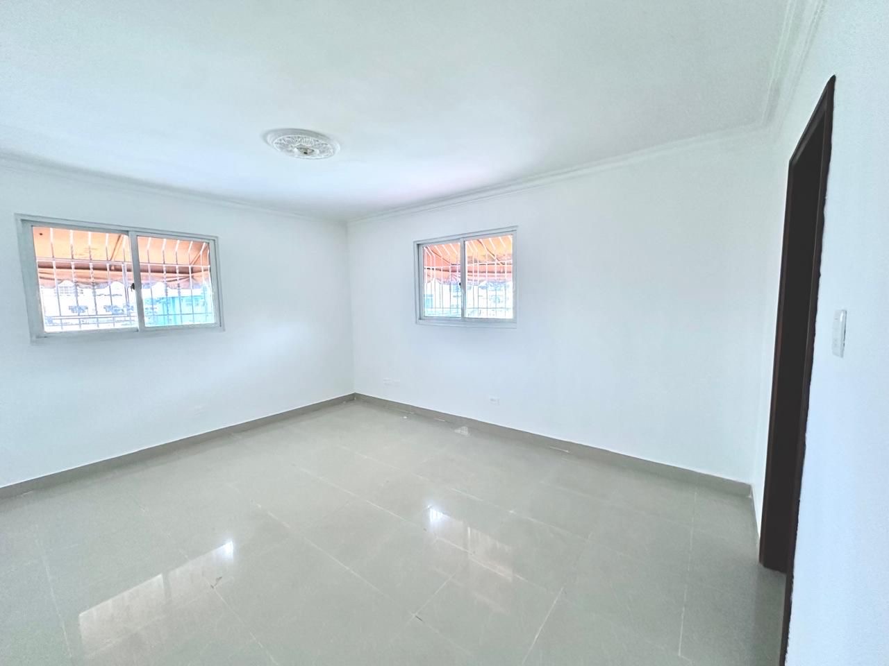 apartamentos - venta de apartamento de 126mts en Alma Rosa primera Santo Domingo este 4to piso  3