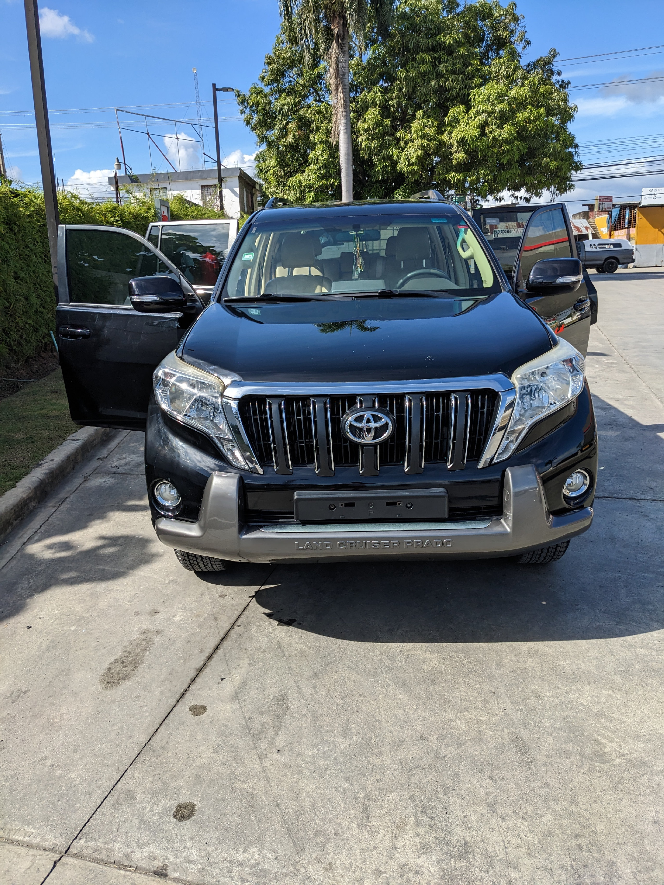 jeepetas y camionetas - TOYOTA LAND CRUISER PRADO TXL 2014  9