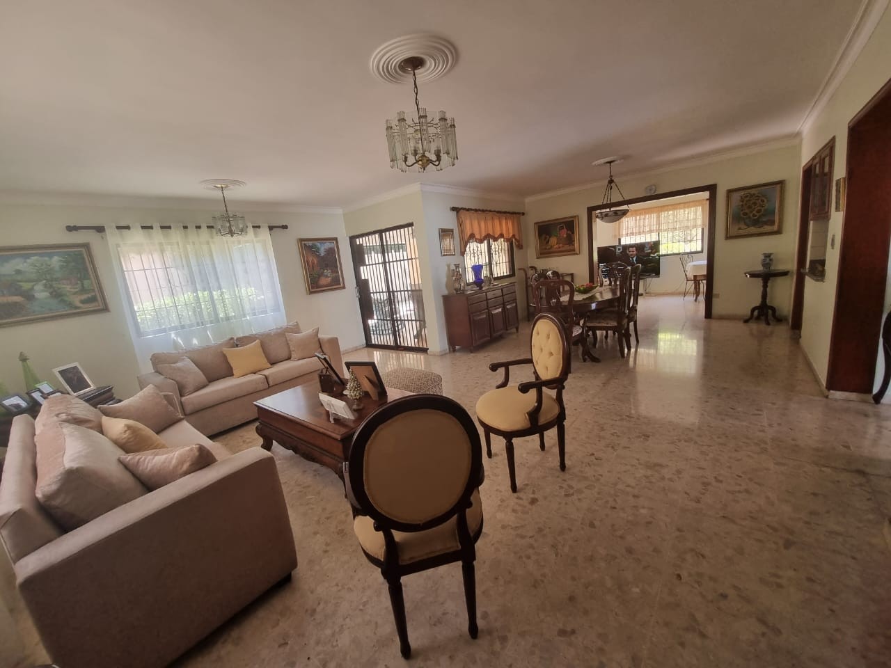 casas - Casa en venta en Las Praderas
RD$21,500,000
 1