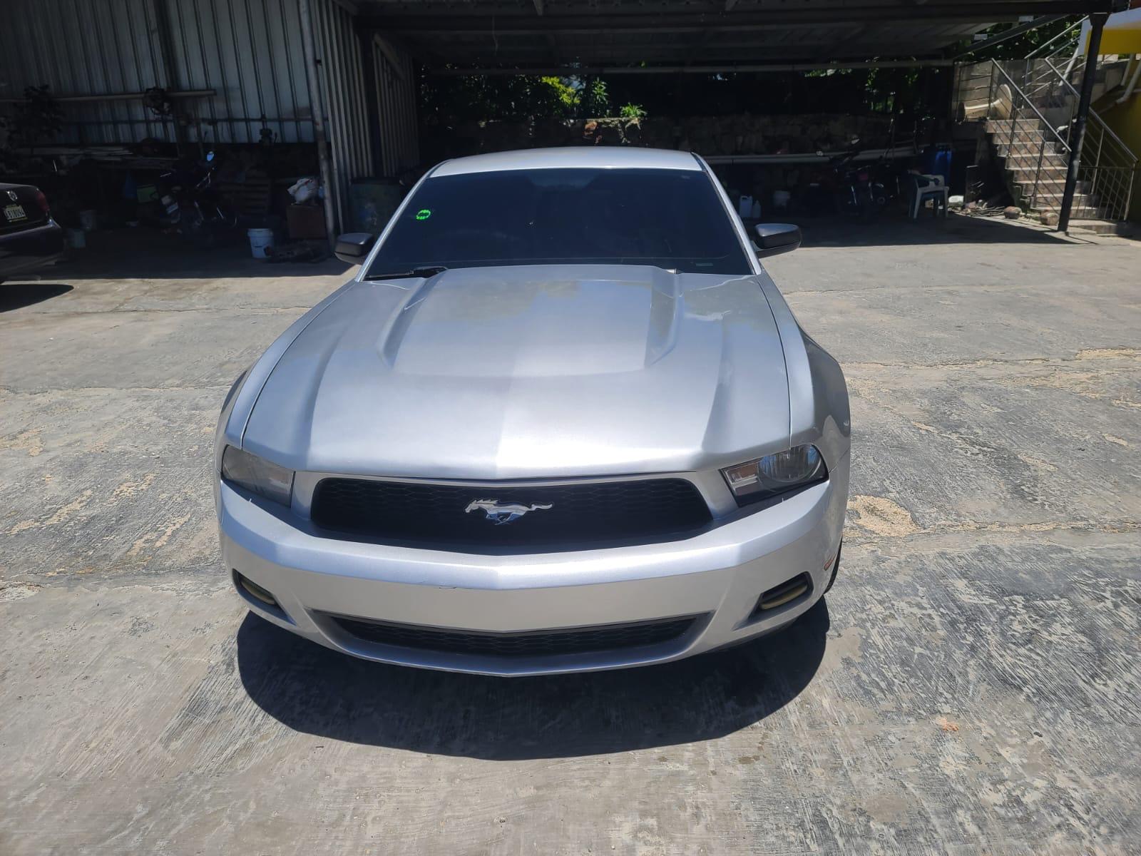 carros - Vendo Ford Mustang usado pero en buenas condicione 3