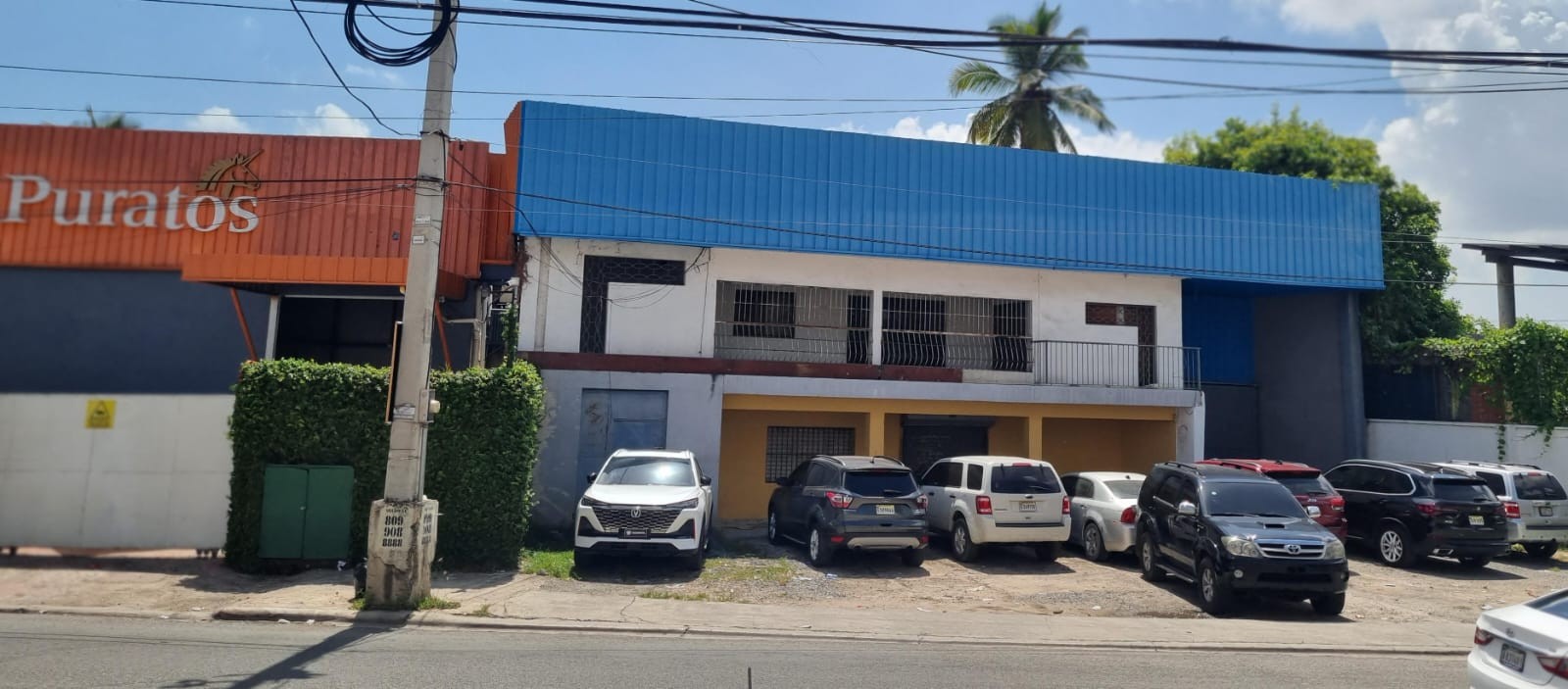 oficinas y locales comerciales - Rento Nave Próxima KM9 de la Auto Duarte. SIN INTERMEDIARIO  2