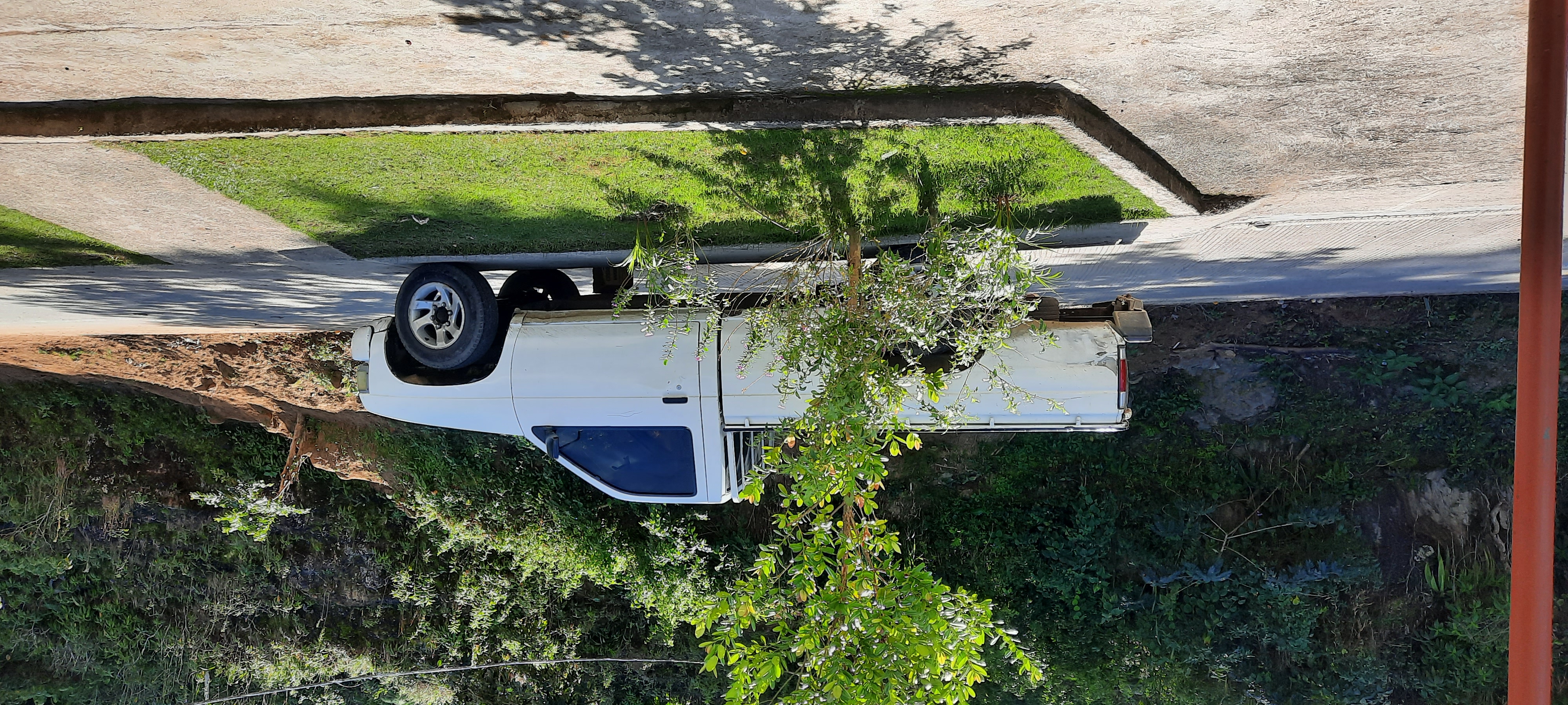 jeepetas y camionetas - 465$ Nissan de trabajo  4