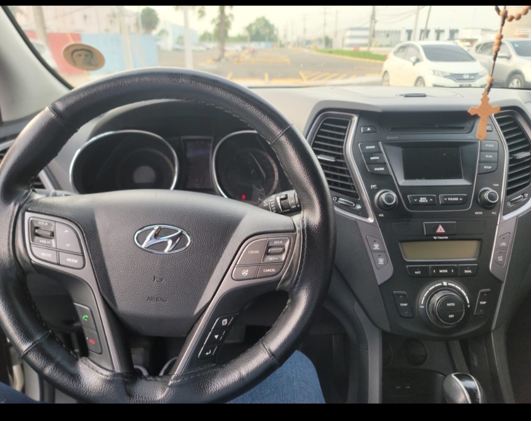 jeepetas y camionetas - Hyundai Santa Fe 3 Filas Dohc 2016 6