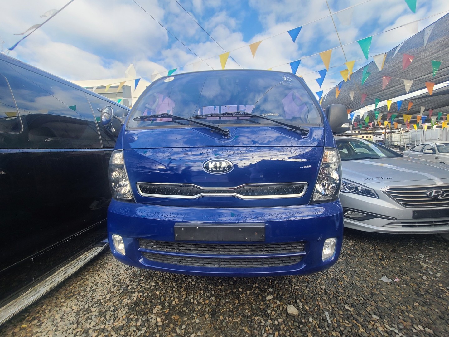 camiones y vehiculos pesados - KIA BONGO 2017 AZUL 0