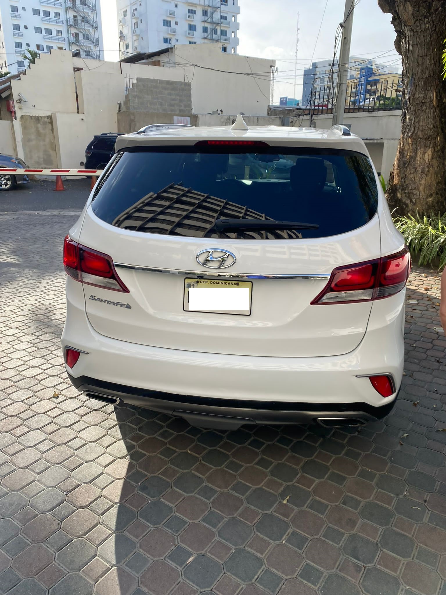 jeepetas y camionetas - En venta Hyundai Santafe Año 2017 XL 1