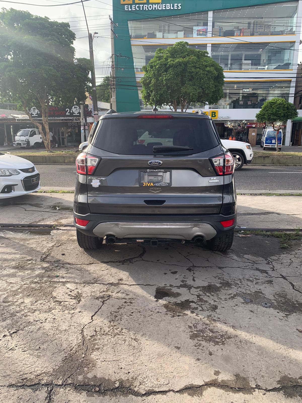 jeepetas y camionetas - Ford Escape SE 4WD 2018 6