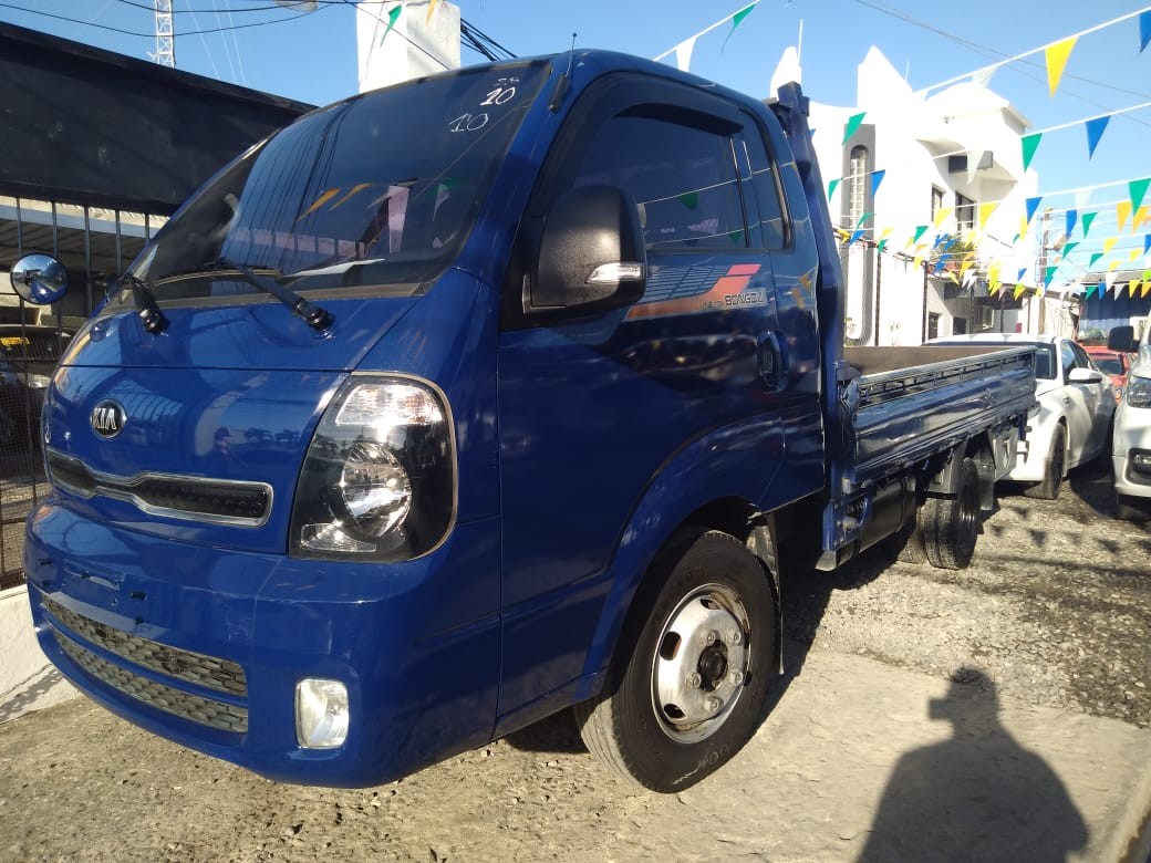 camiones y vehiculos pesados - KIA BONGO 2017 AZULDESDE: RD$ 850,100.00 0