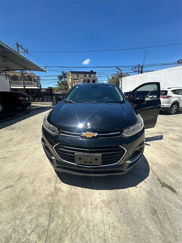 jeepetas y camionetas - Chevrolet trax Lt 2019 1