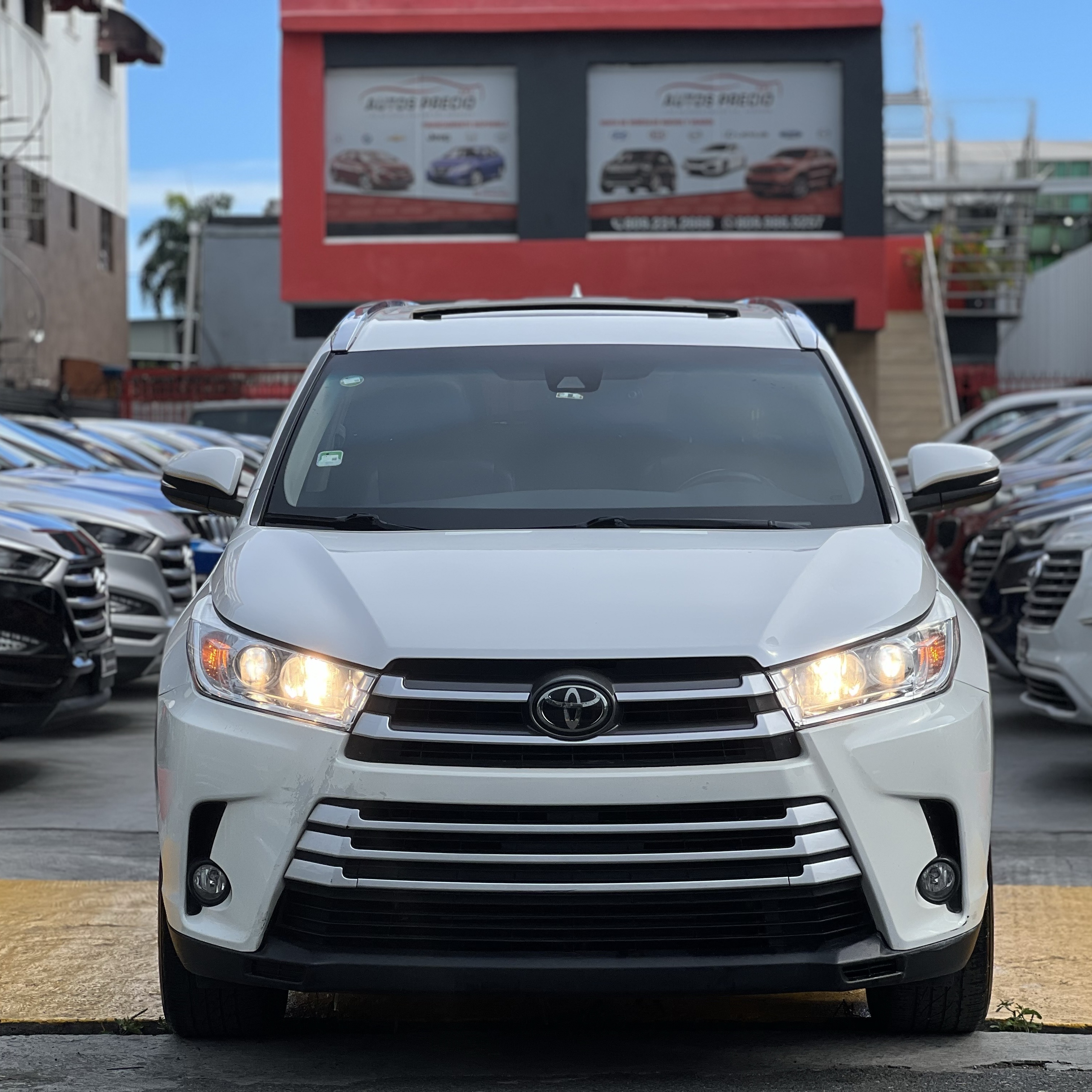 jeepetas y camionetas - Toyota Highlander XLE 4x4 2018