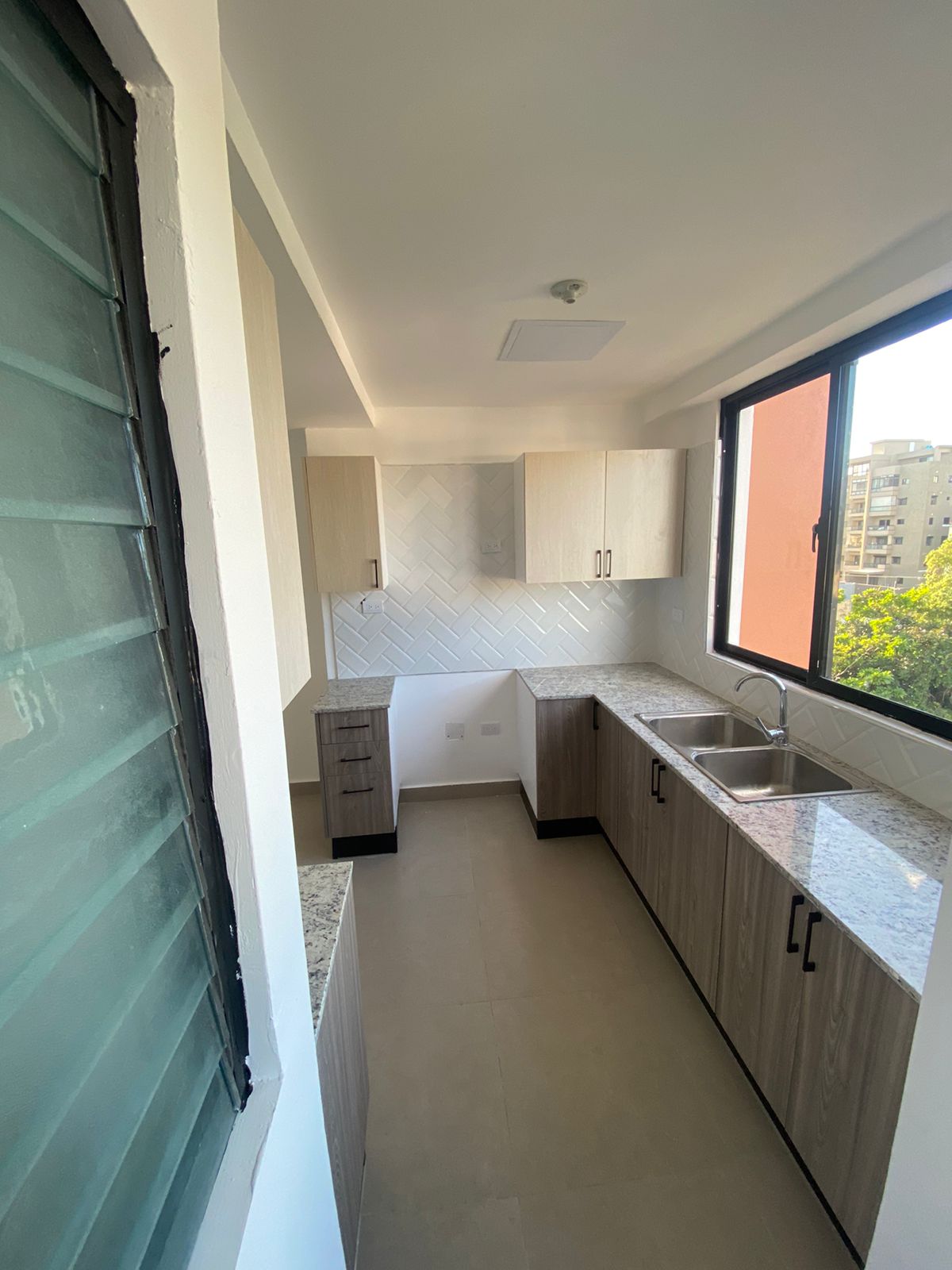 apartamentos - Vendo apartamento list para entrega en bella vista 8