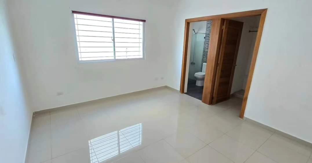 apartamentos - Aquilo 2do piso llanos de gurabo  9