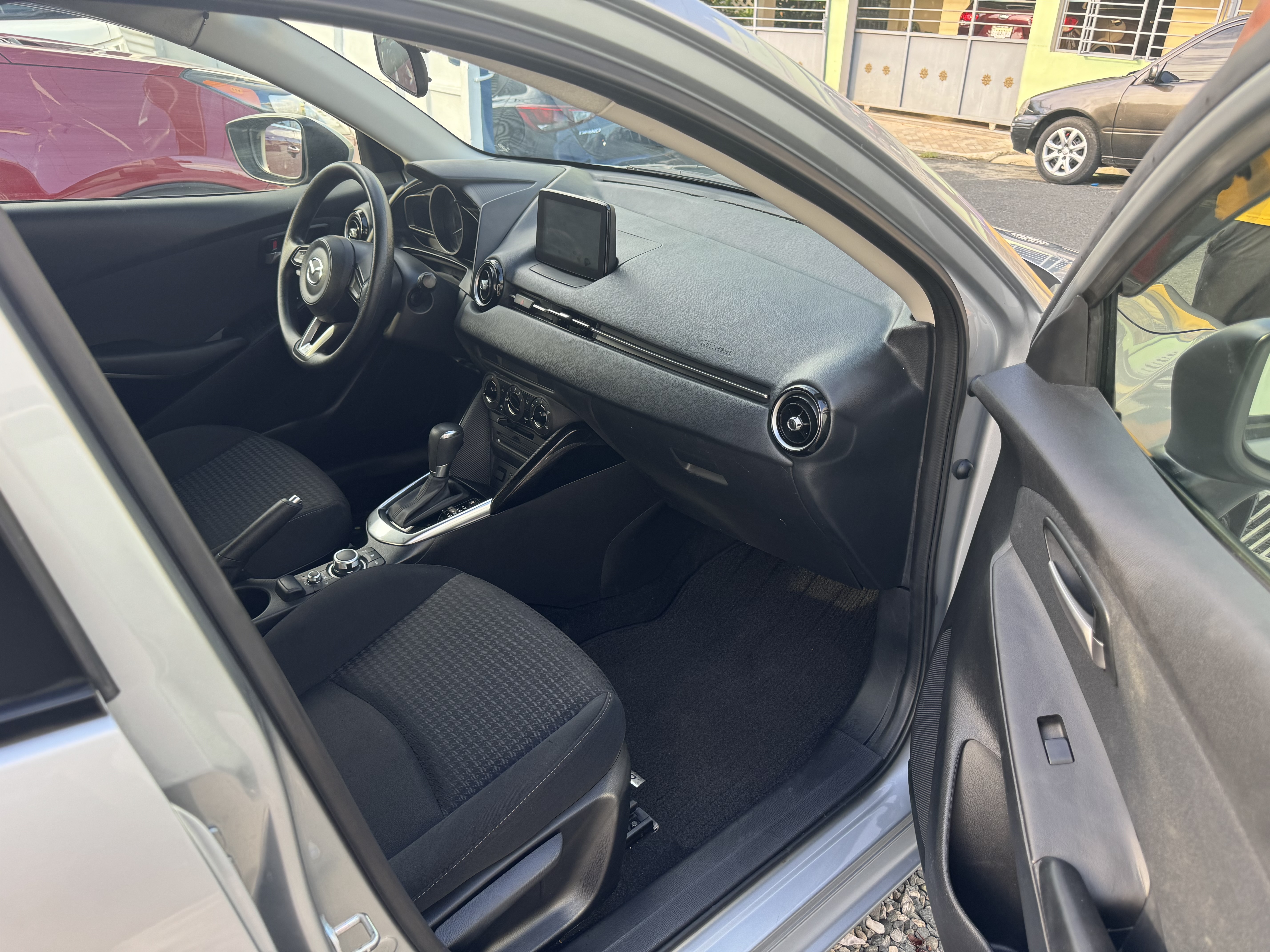 carros - Mazda demio 2019 Diesel  3