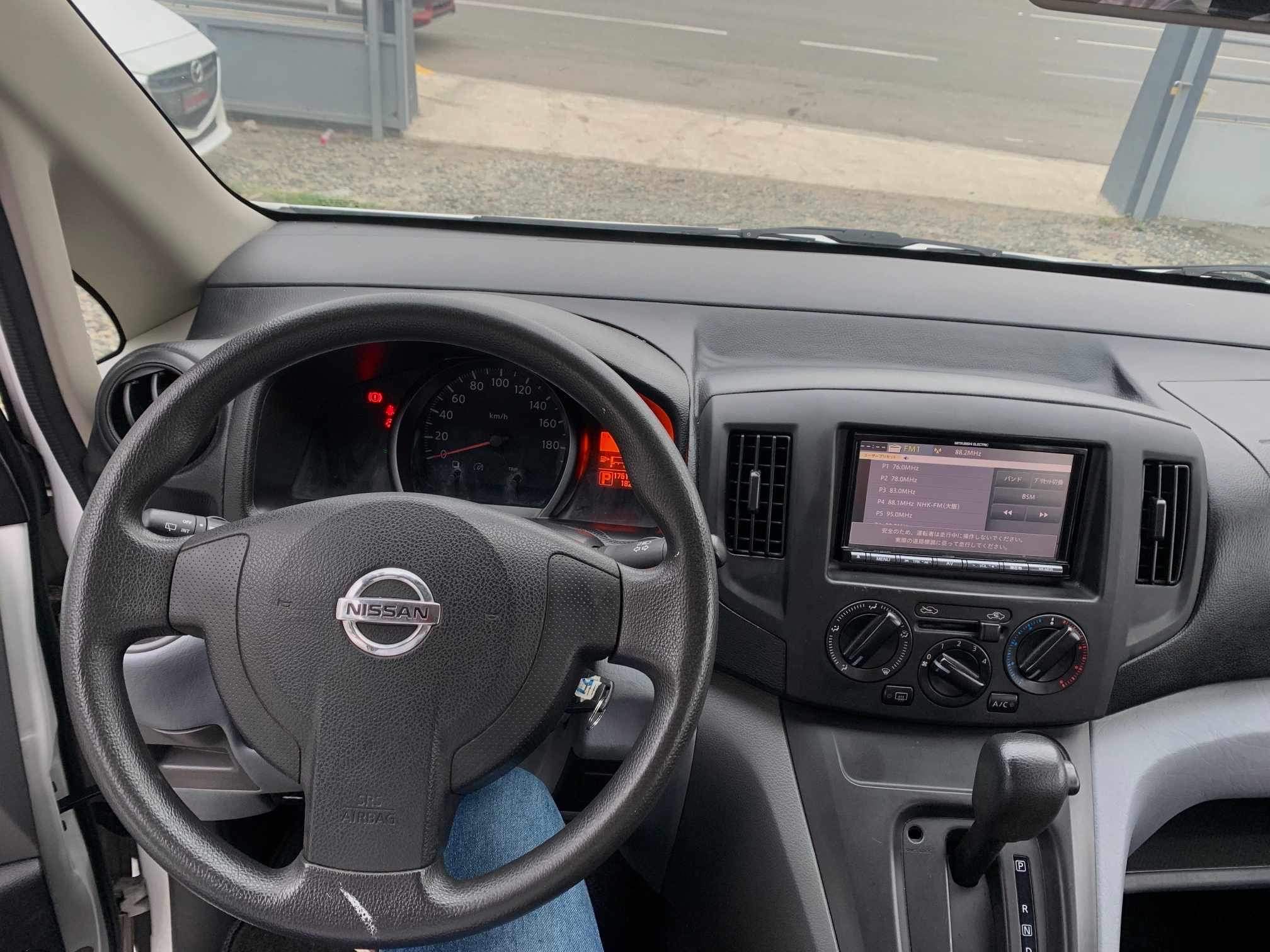 jeepetas y camionetas - Nissan NV200 2018 - Financiamiento Disponible  7