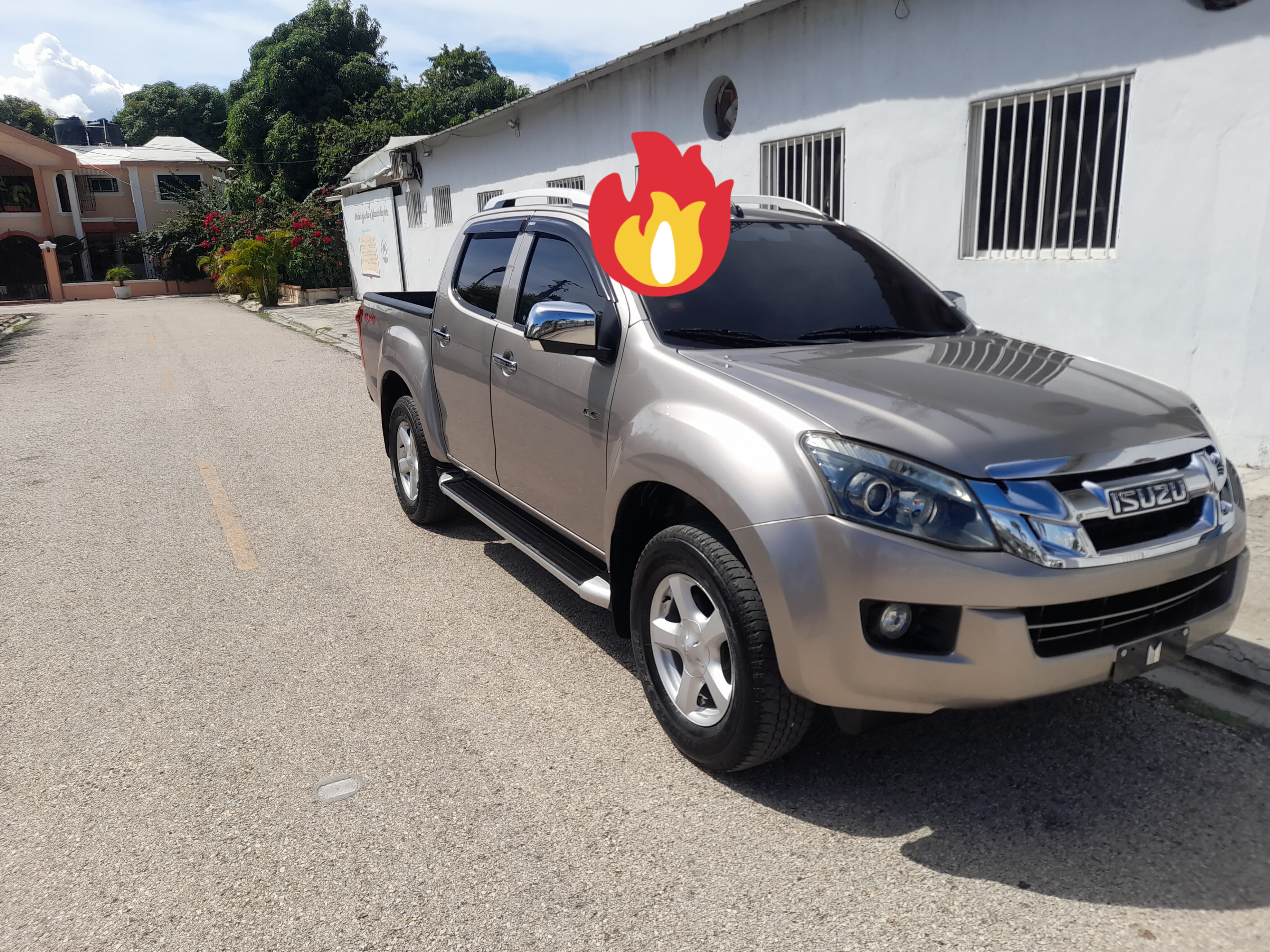 jeepetas y camionetas - Isuzu dmax 2016 1