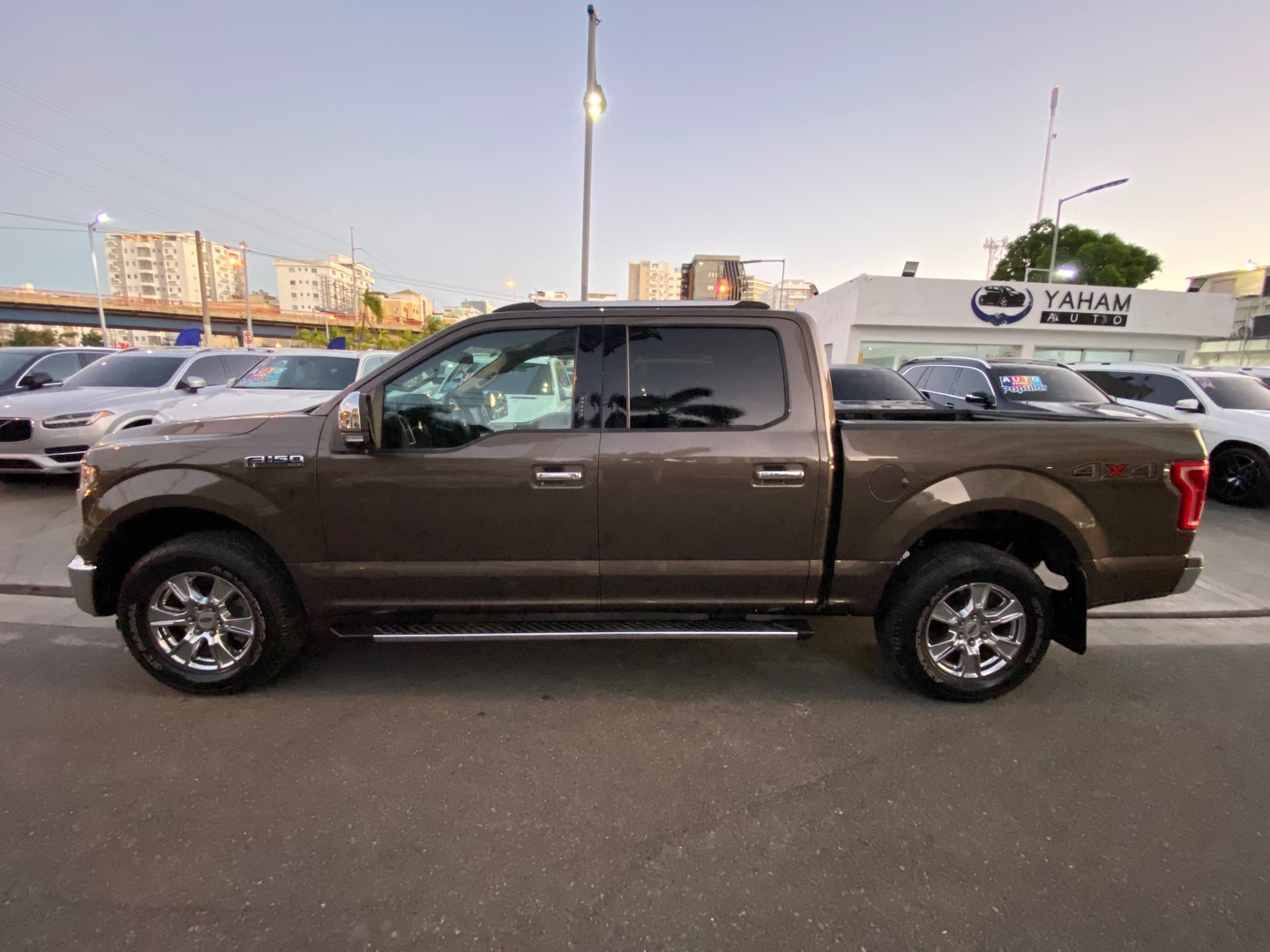 jeepetas y camionetas - Ford F-150 XLT 2015 3