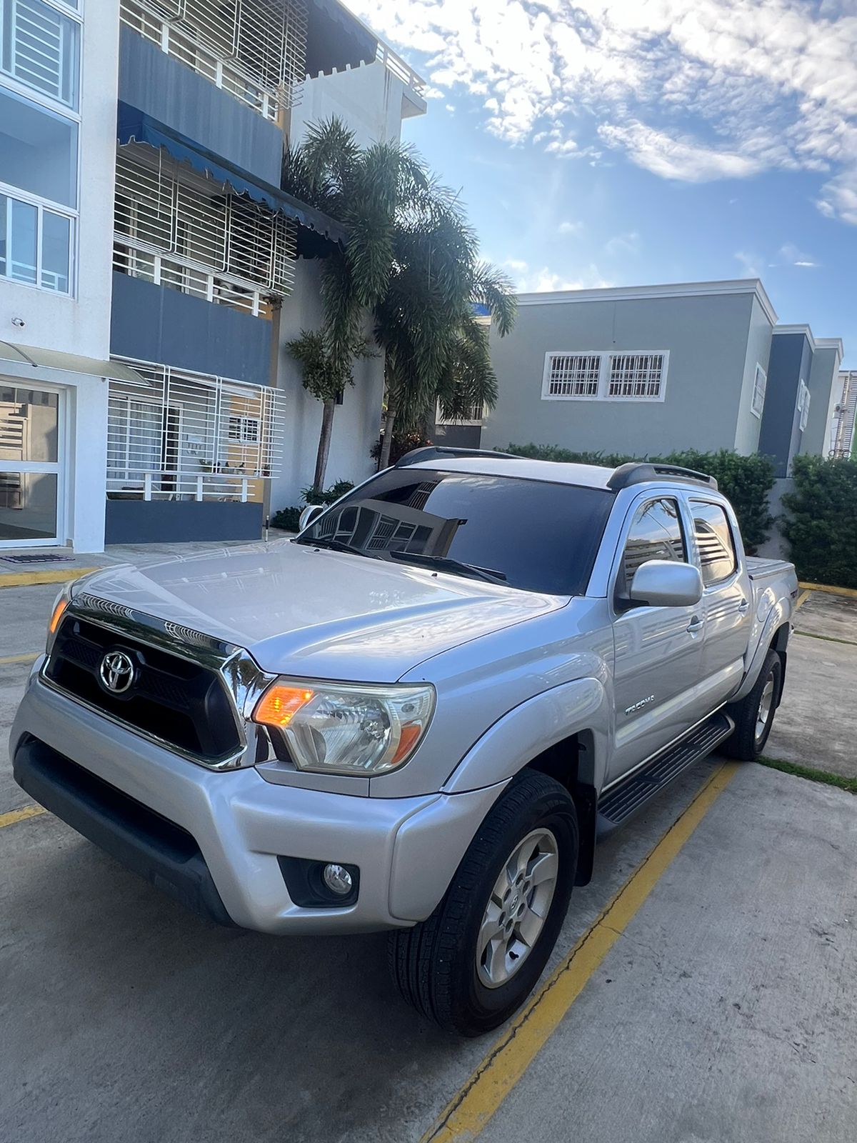 jeepetas y camionetas - Toyota tacoma pre runner 2012 2