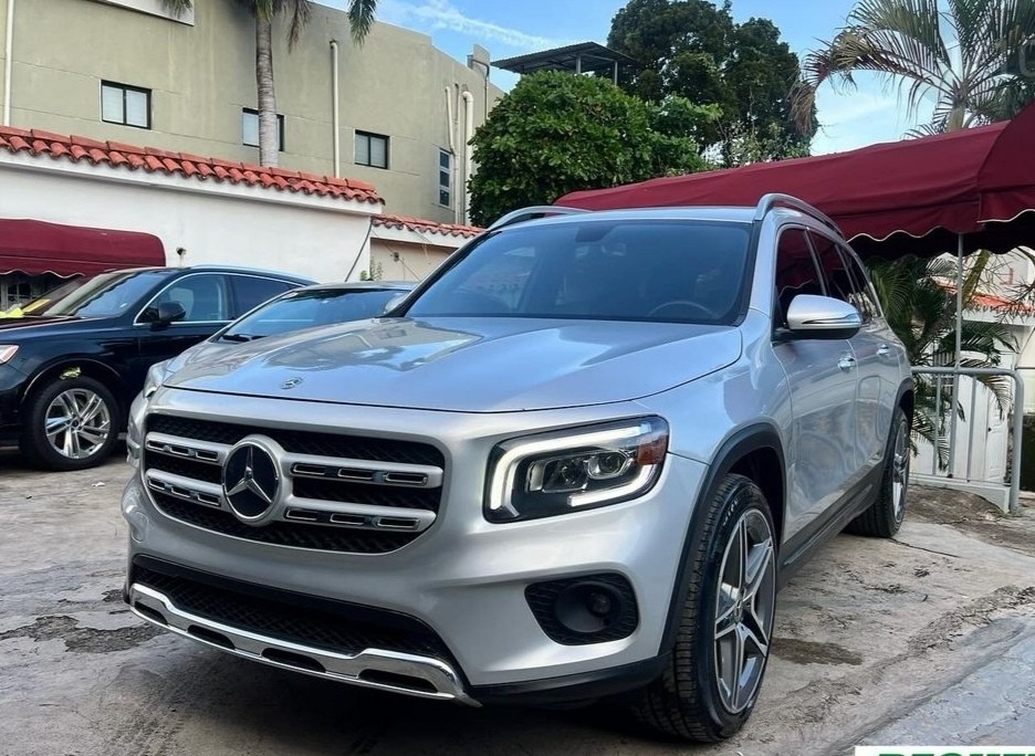 jeepetas y camionetas - 2020 Mercedes Benz GLB 250, 3 FILAS  4