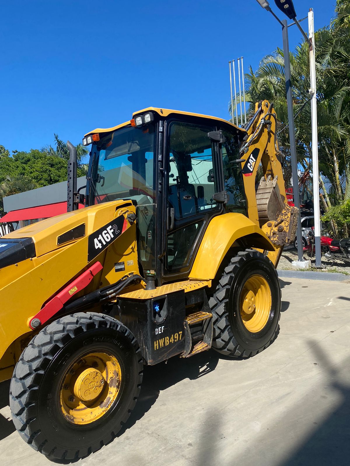 camiones y vehiculos pesados - Vendo Retroexcabadora Caterpillar 416F2 5