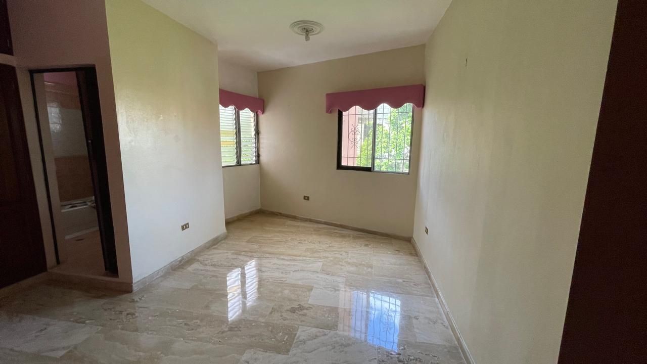 casas - Vendo casa hermosa en Altos de Arroyo Hondo III  7