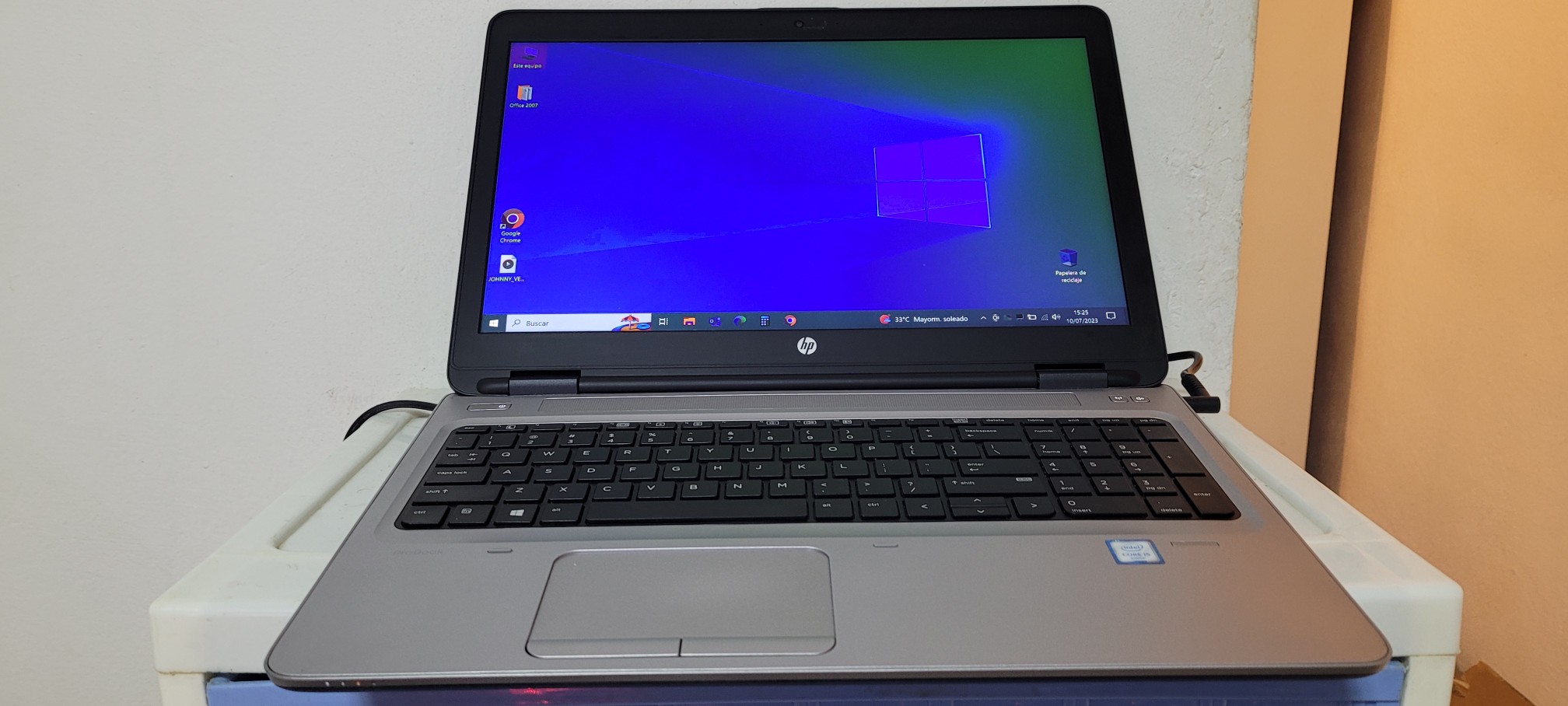 computadoras y laptops - laptop hp G2 17 Pulg Core i5 6ta Gen Ram 8gb ddr4 Disco 256gb SSD full