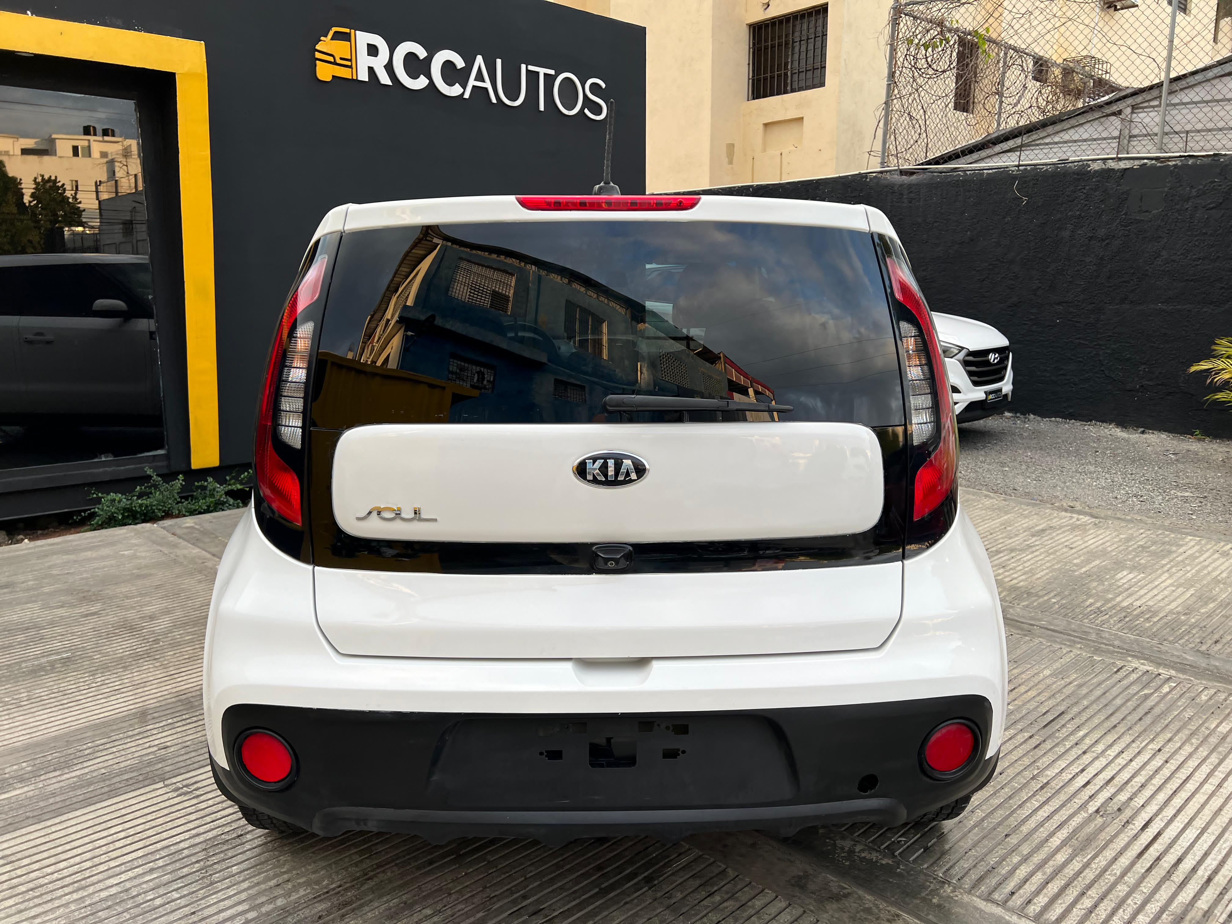 carros - kia soul 2019 clean  6