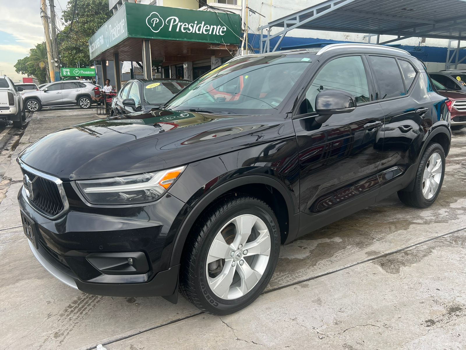 jeepetas y camionetas - Volvo XC40 Momentum 2022 0