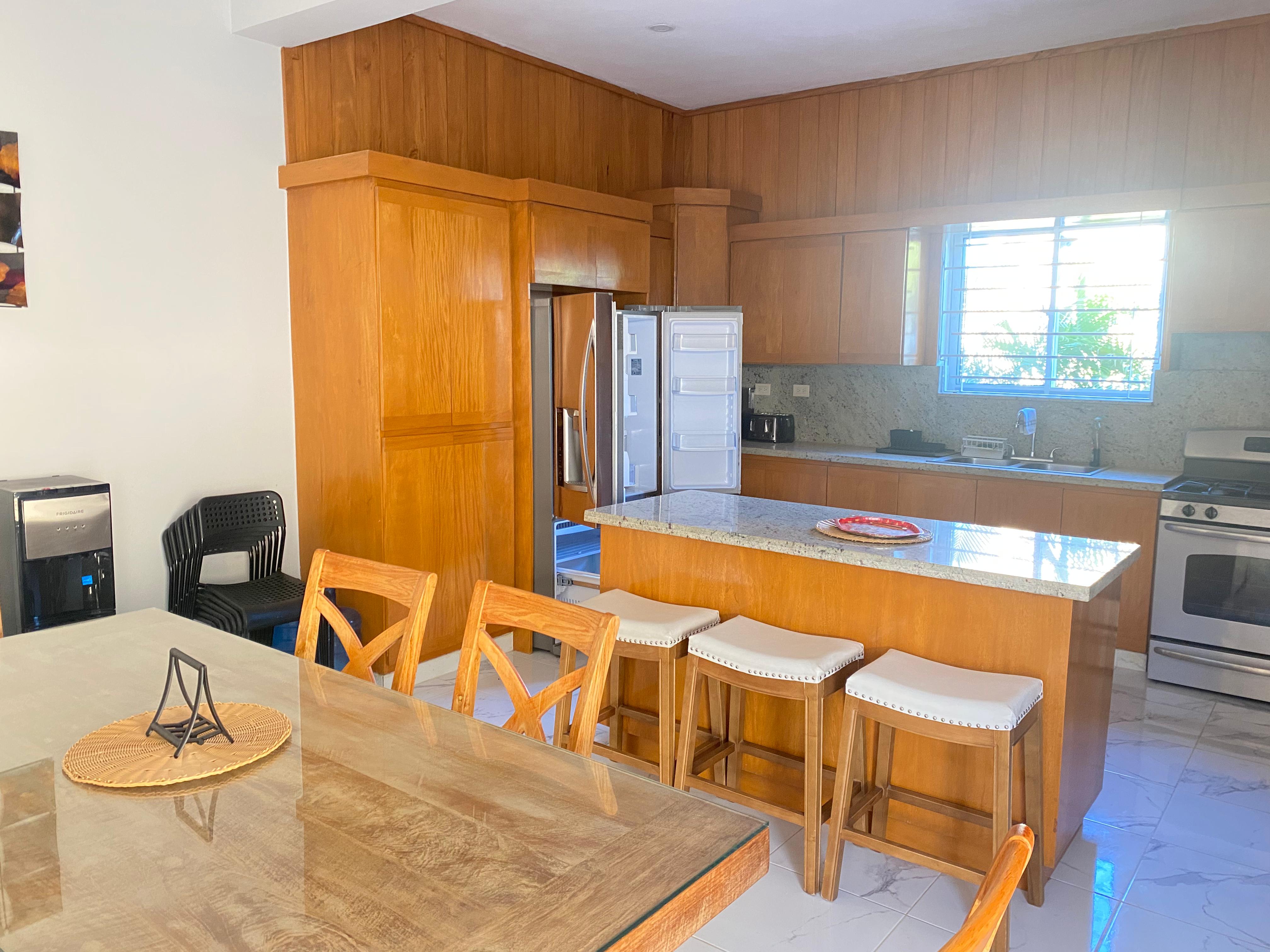 apartamentos - villa a 3 minutos de la playa , lugar tranquilo y segura amueblada por completo  4