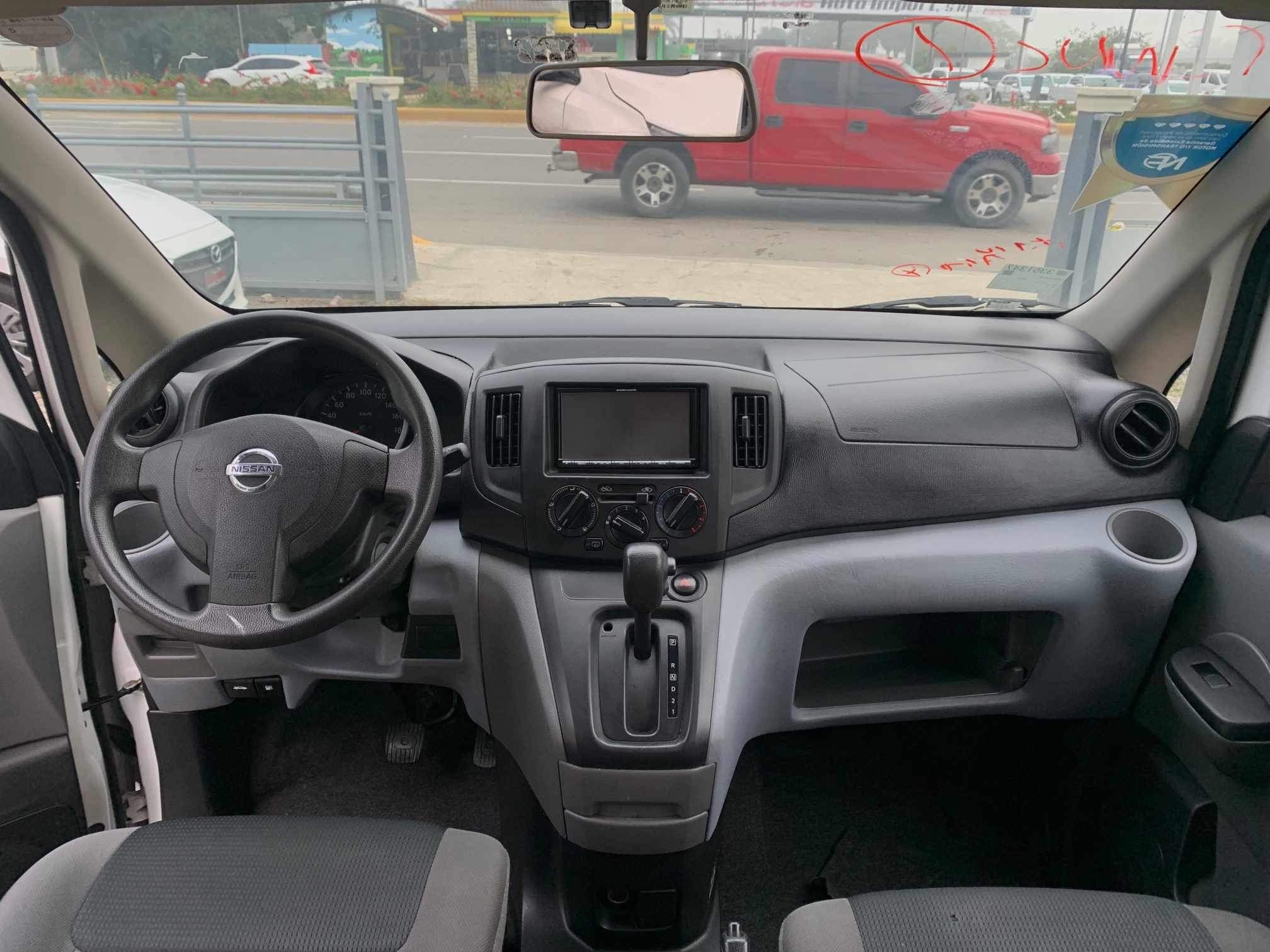 jeepetas y camionetas - Nissan NV200 2018 - Financiamiento Disponible  9