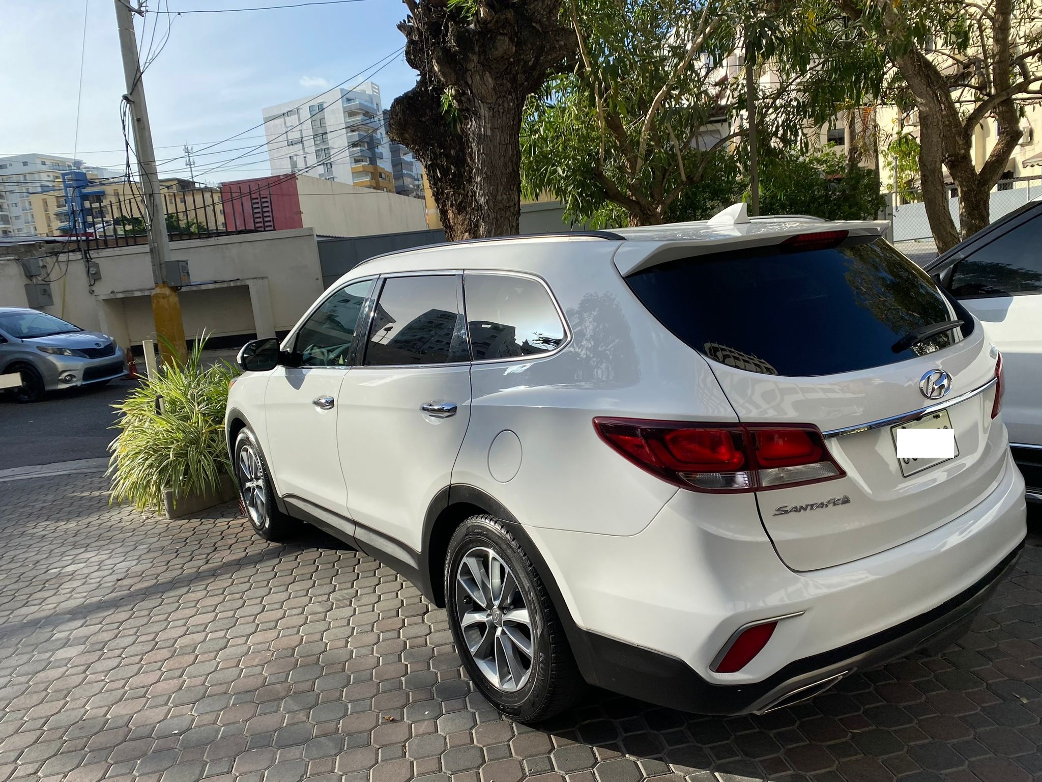 jeepetas y camionetas - En venta Hyundai Santafe Año 2017 XL 4