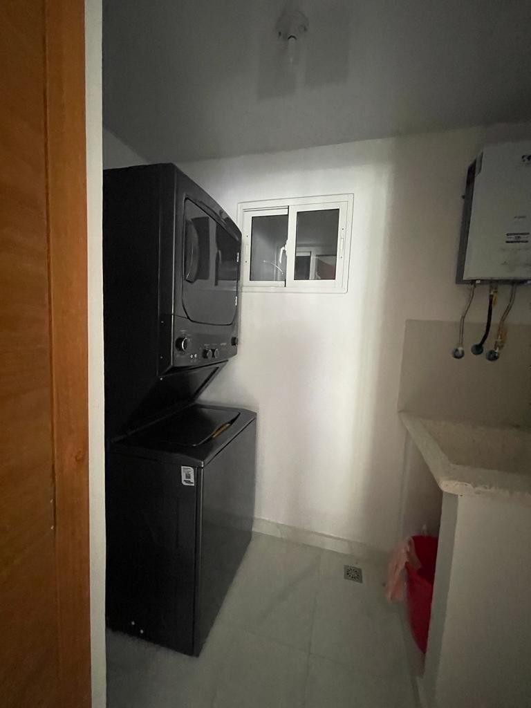 apartamentos - Apartamento en Alquiler Amueblado
EVARISTO MORALES USD1,300 Mantenimiento  7