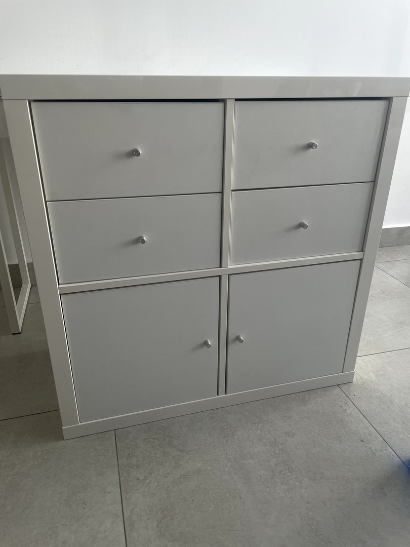 muebles y colchones - Gavetero Ikea Kallax con 4 gavetas adicionales. POCO USO 2