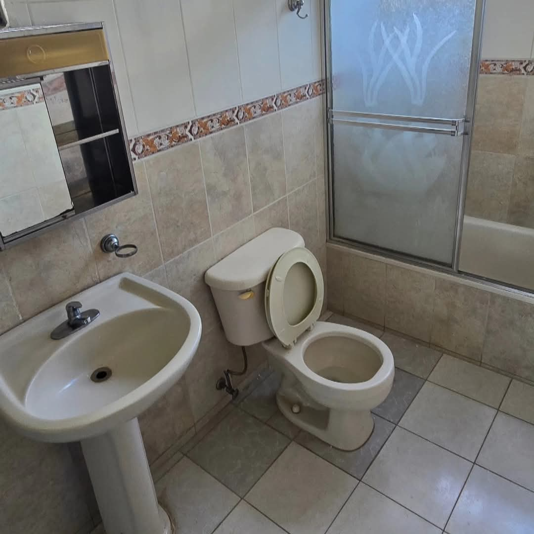 apartamentos - rento 2do piso villa olímpica frente al colegio génesis  1