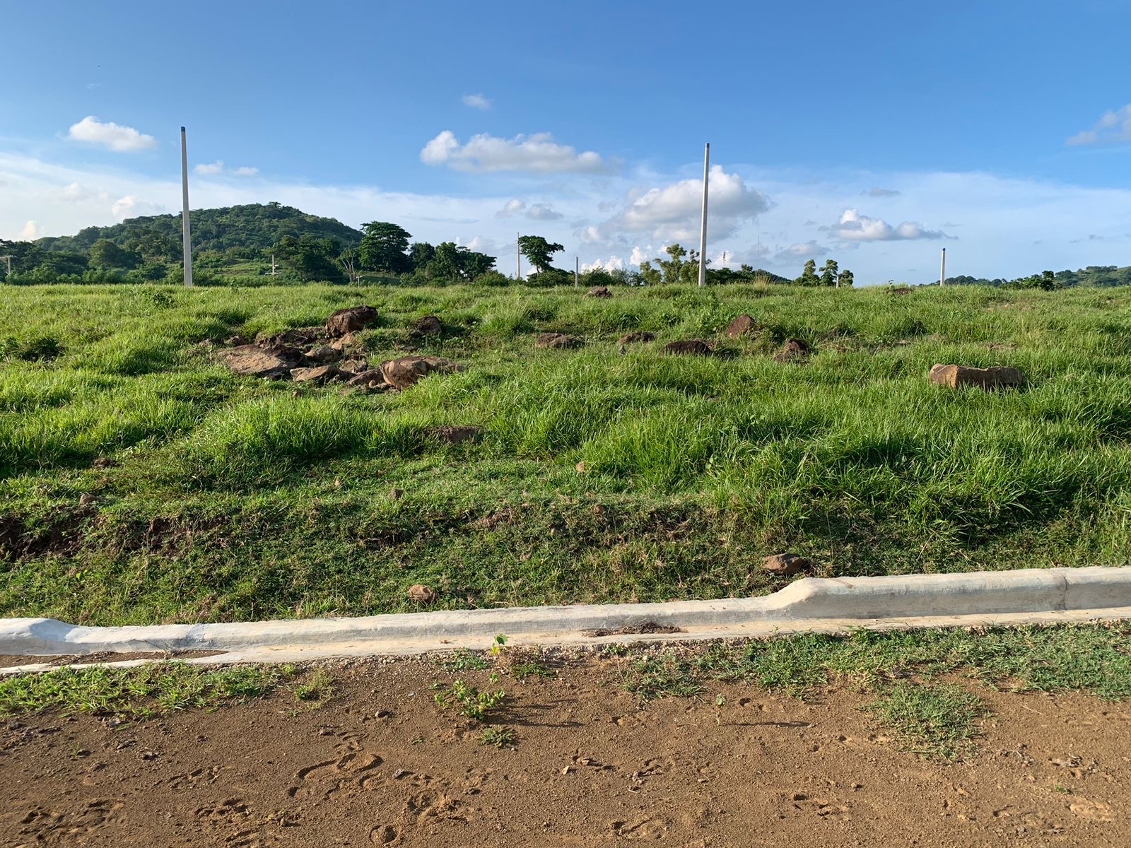 solares y terrenos - proyecto el paraíso, carretera hato mayor san Pedro, antes de los hatillos. 1