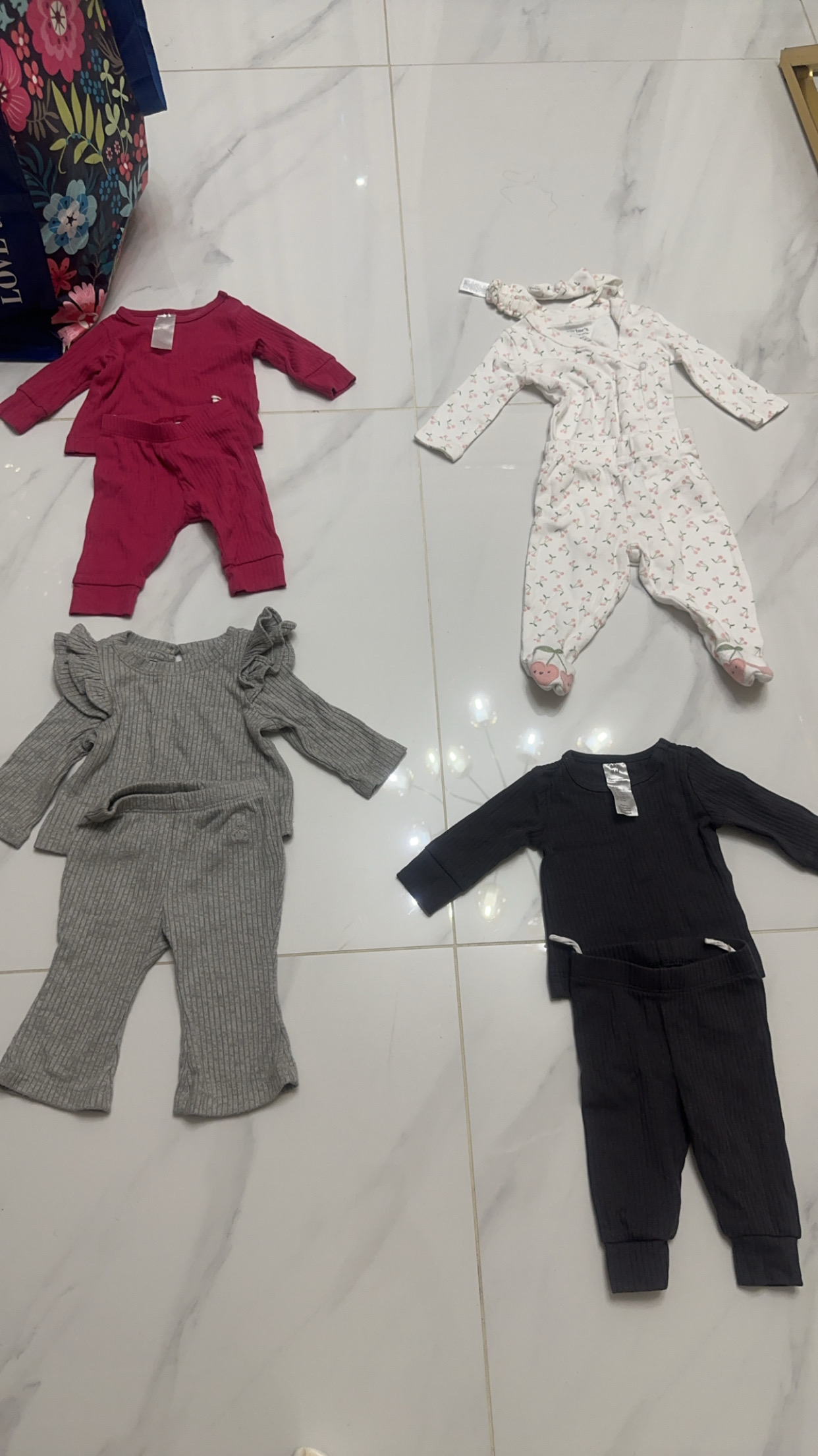 ropa y zapatos - vendo ropa de 0 a 3 meses de niña 2