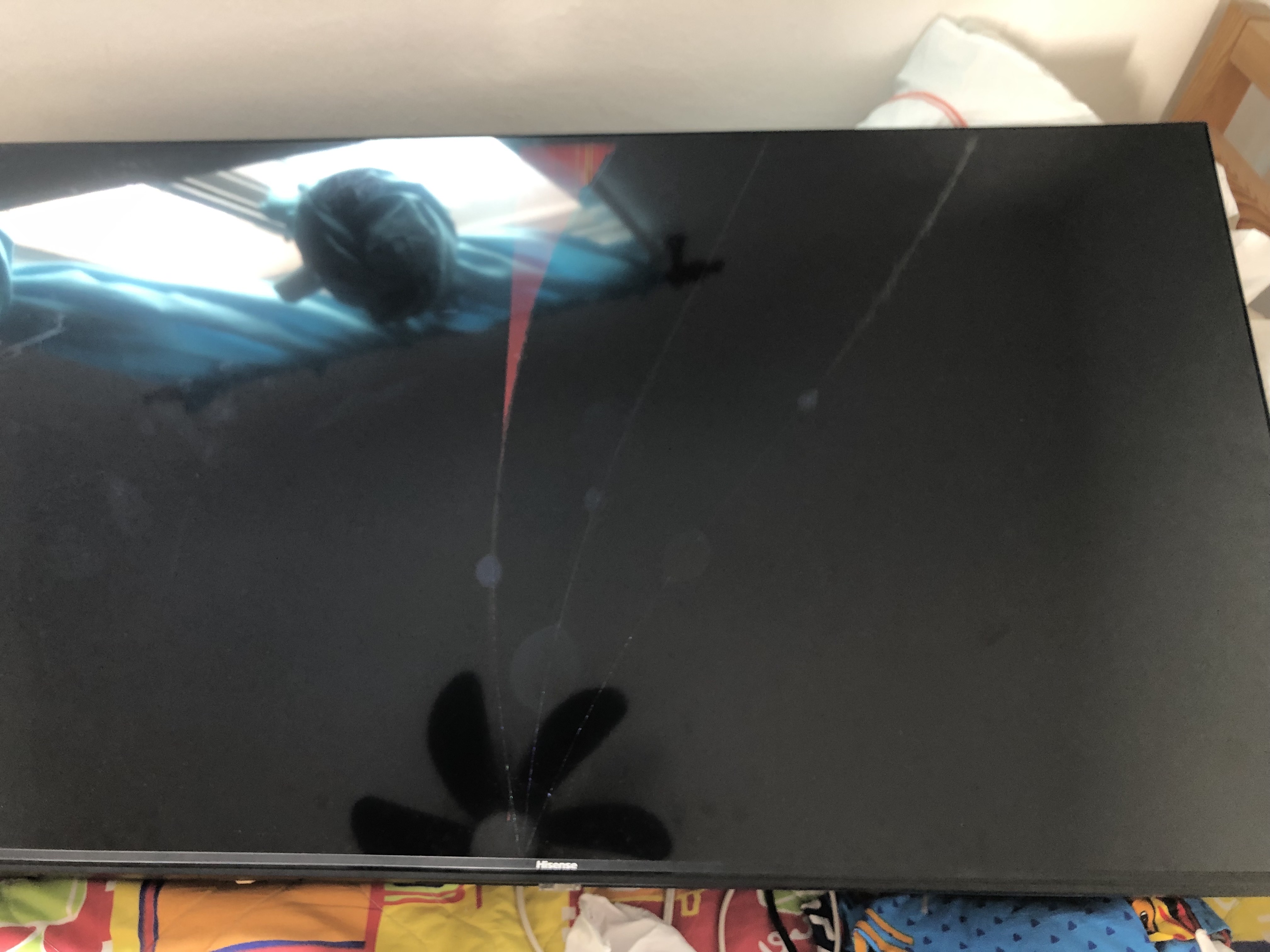 tv - Para piezas o reparar Smart tv Hisense 50” la pantalla rota.Higuey 1