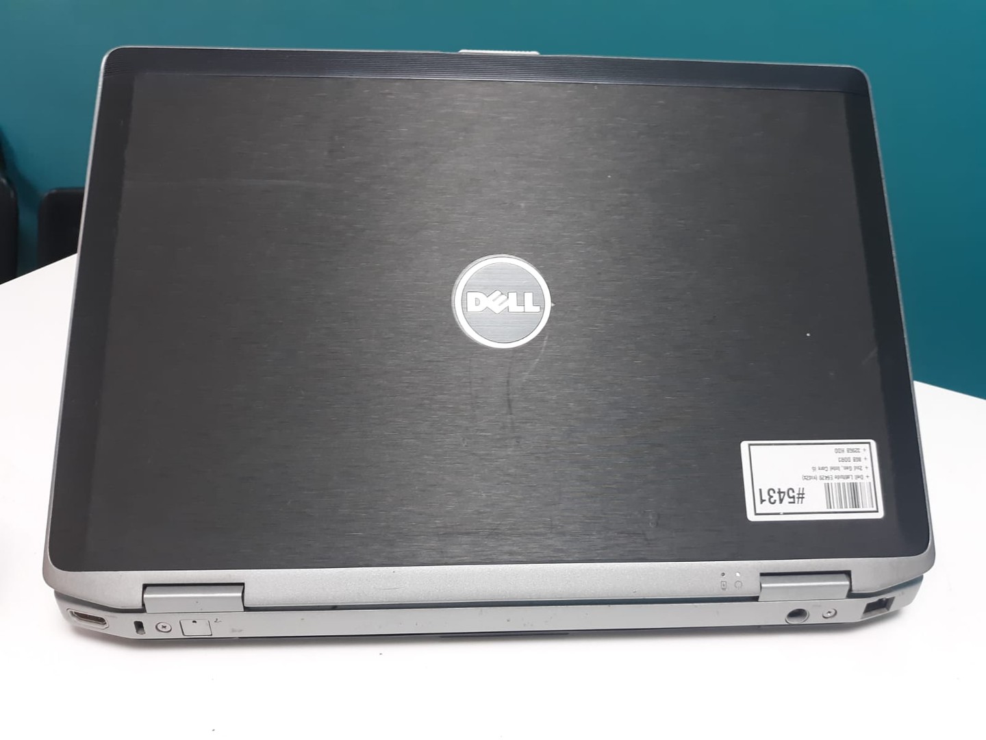 computadoras y laptops - Laptop, Dell Latitude E6420 (vid2x) / 2nd Gen, Intel Core i5 / 8GB DDR3 / 320GB  4